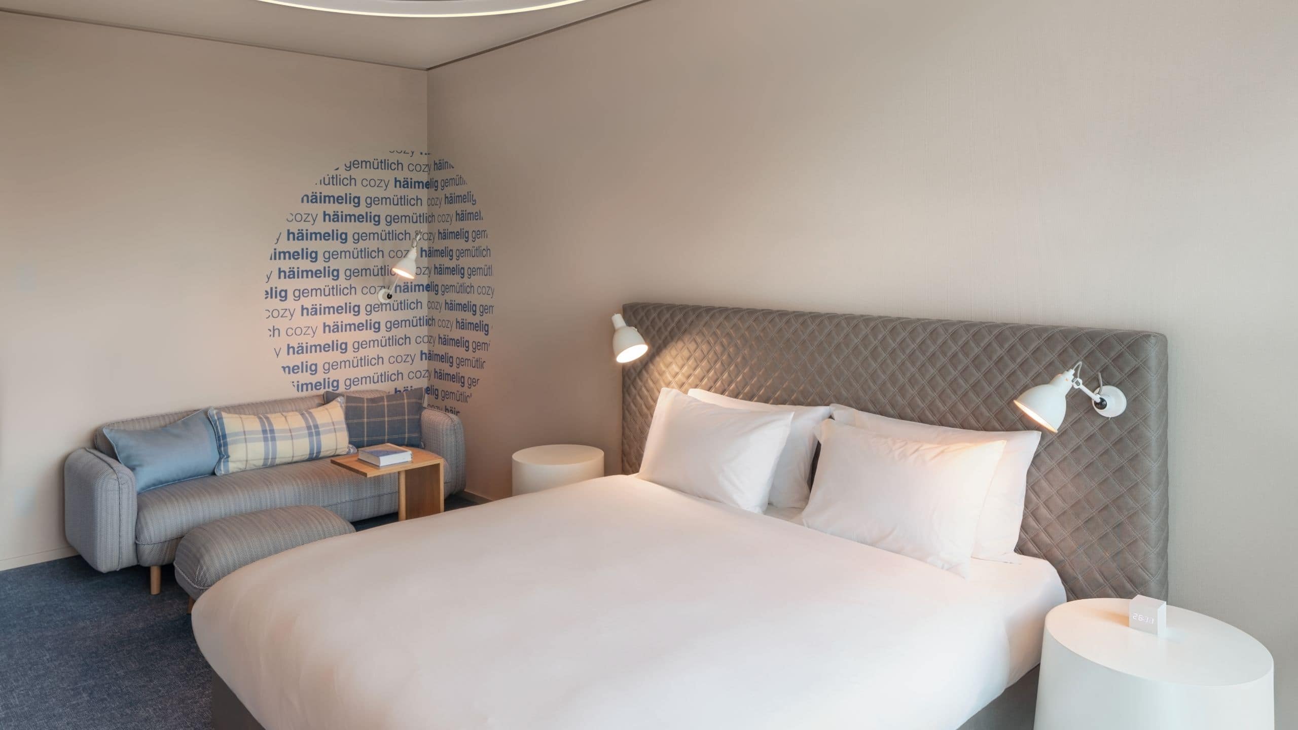 1 King Bed - Image 2