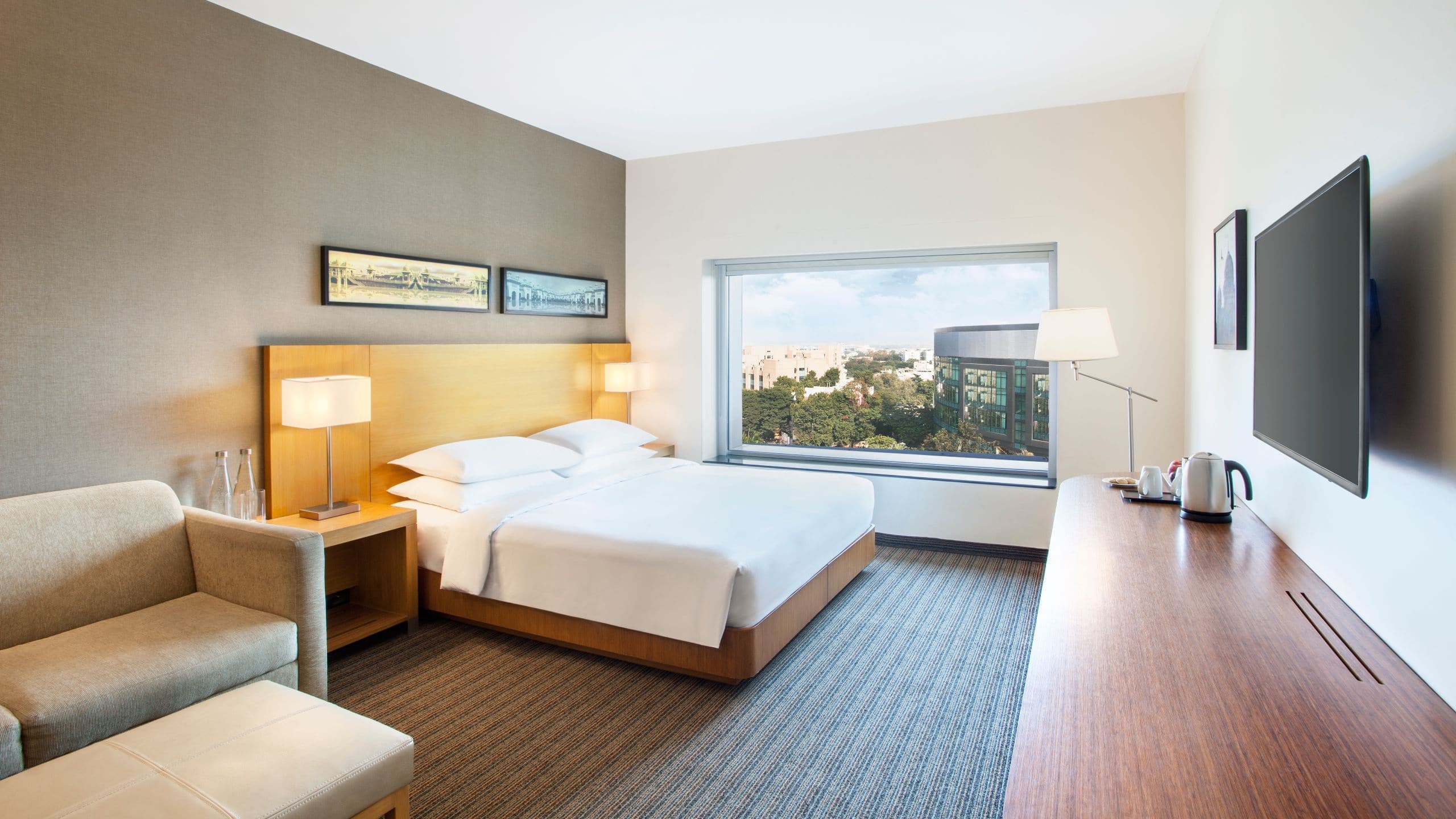 King (No Sofa Bed) - Image 1