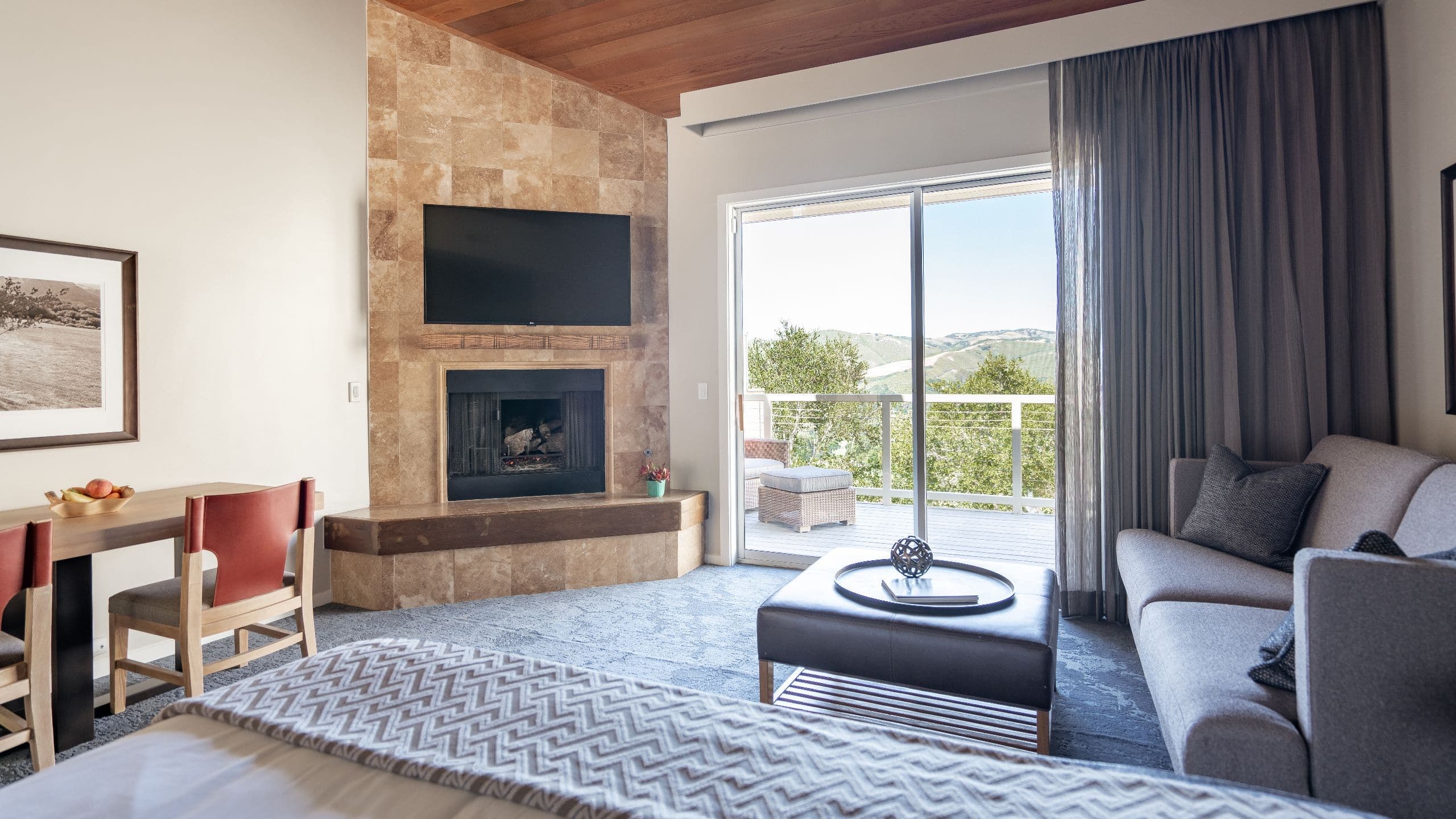 Santa Lucia Studio with King Bed - Image 2