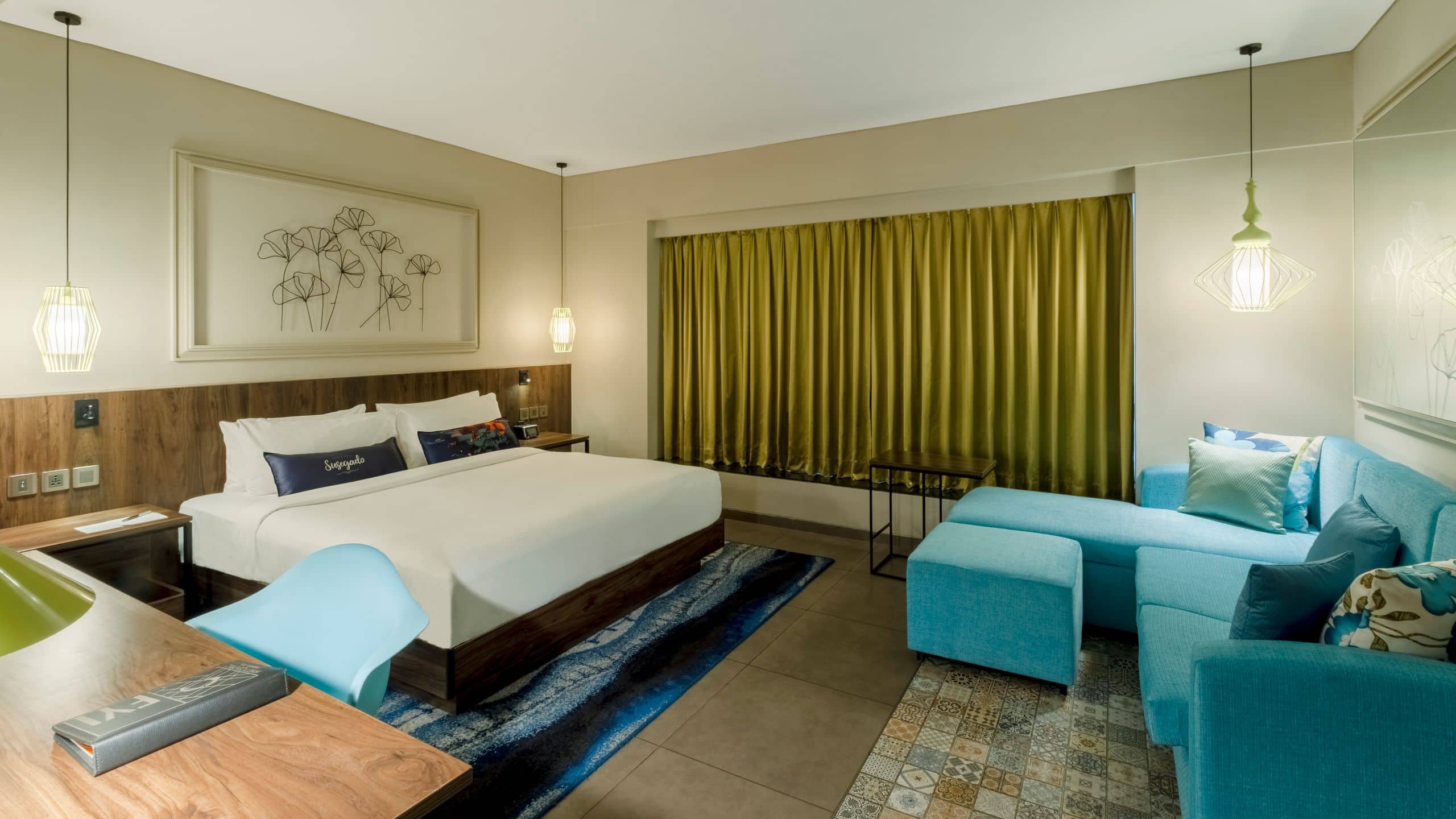 1 King Bed - Image 2