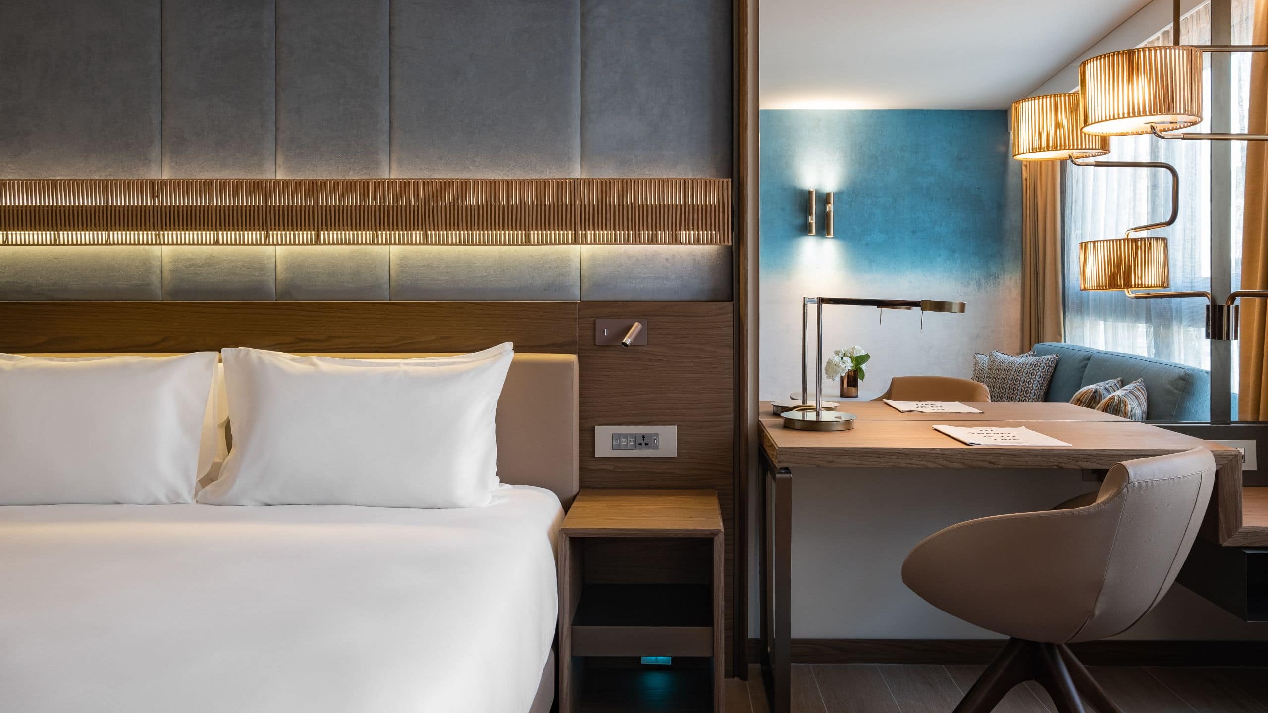 1 King Bed - Image 1