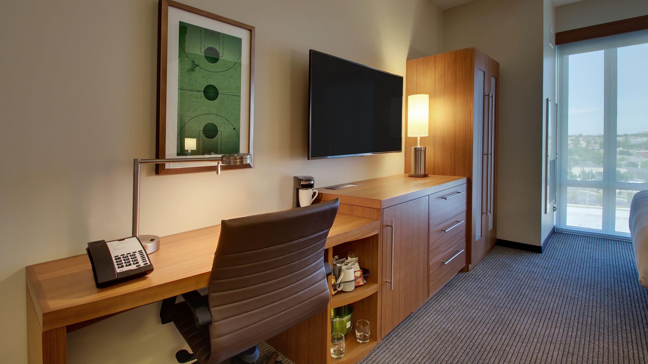 King Bed (plus sofa bed) - Image 5