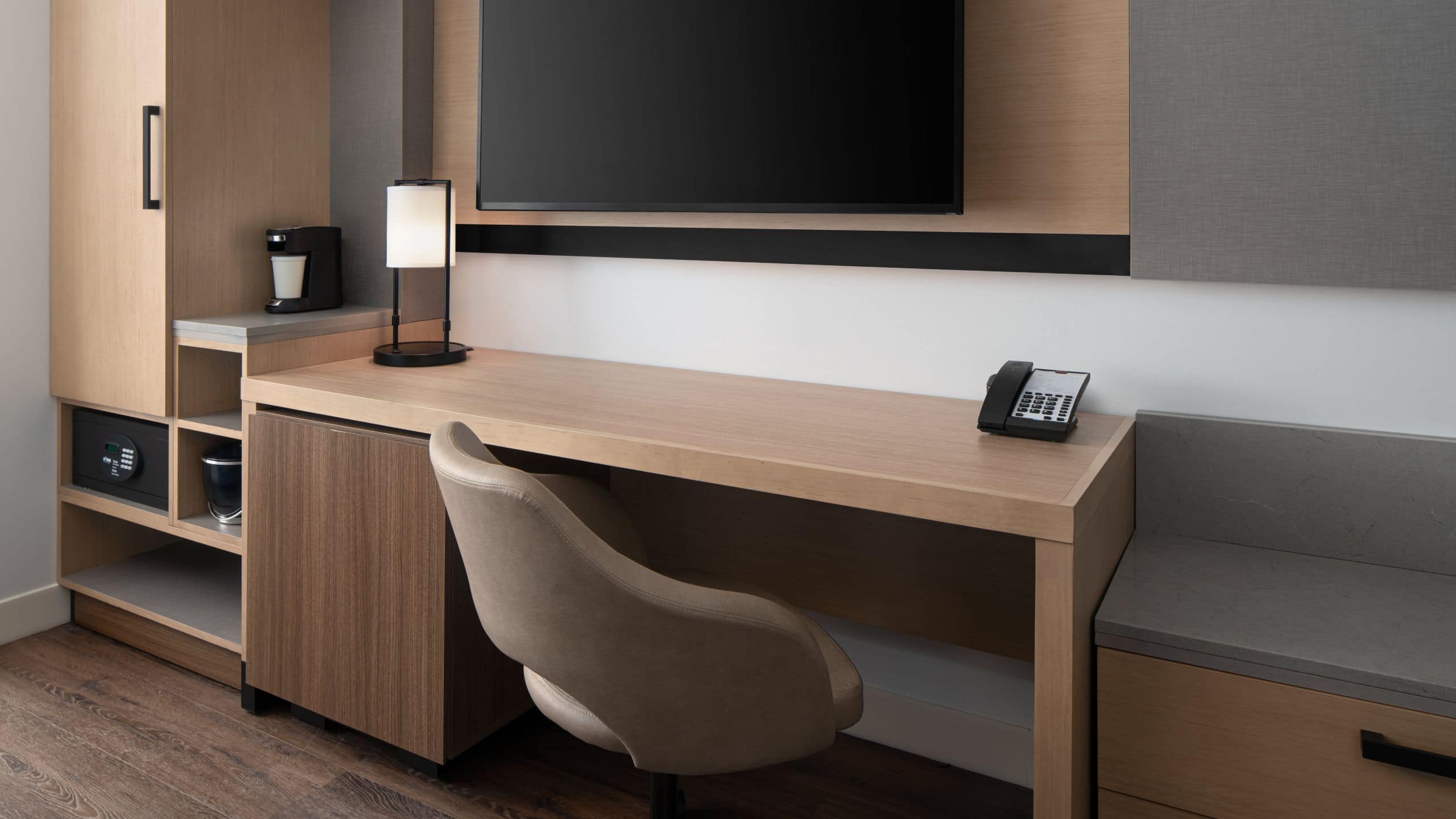 King Bed (Plus Sofa Bed) - Image 7