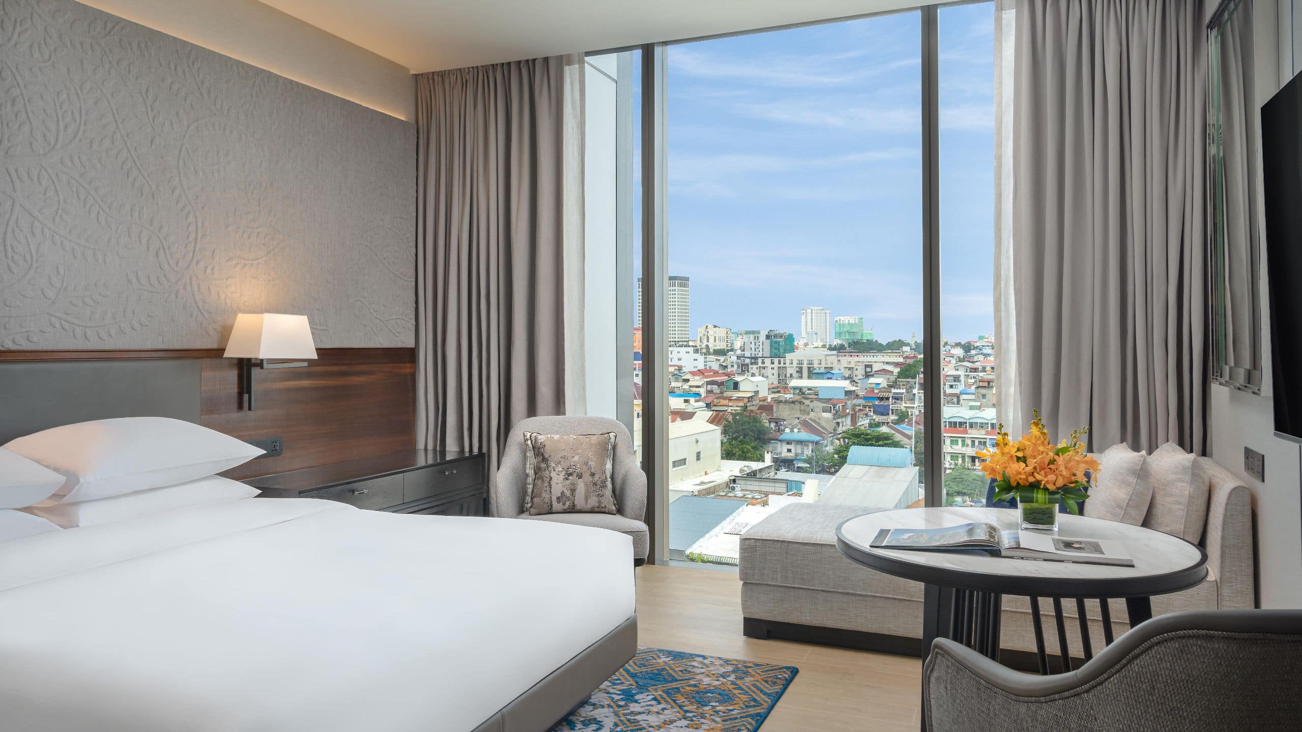 1 King Bed - Image 1