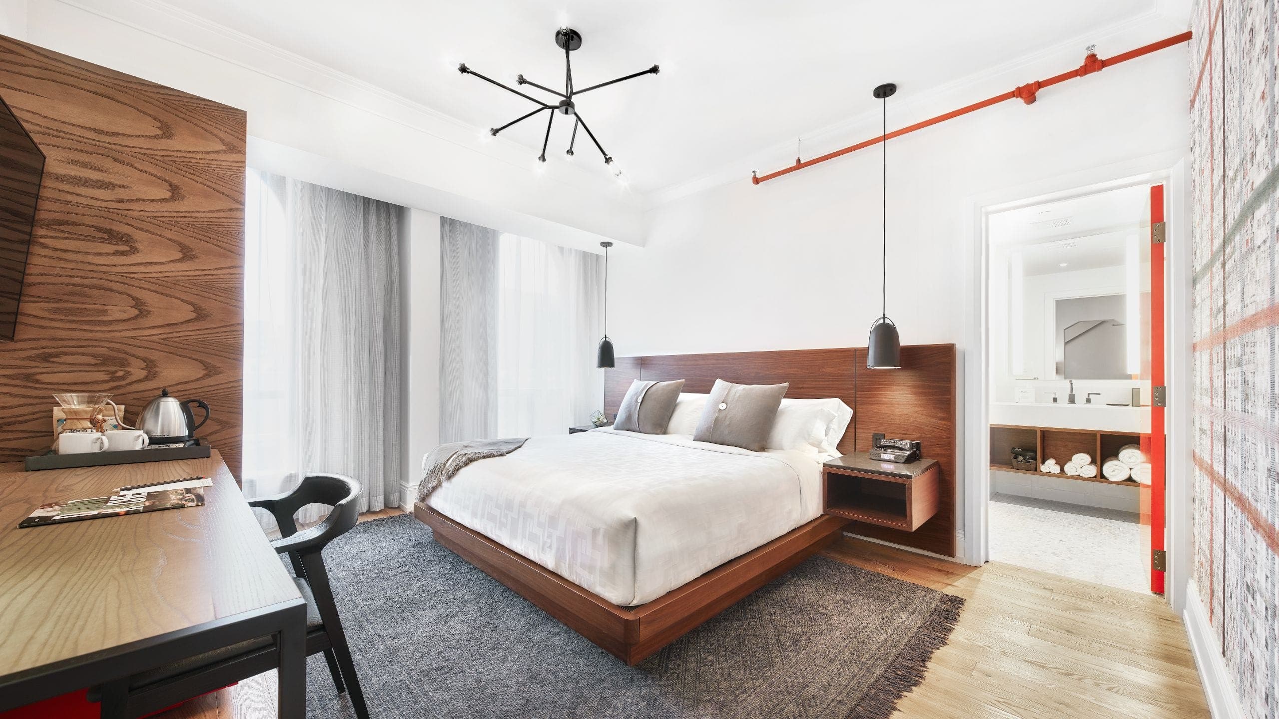 Urban Queen Suite - Image 1