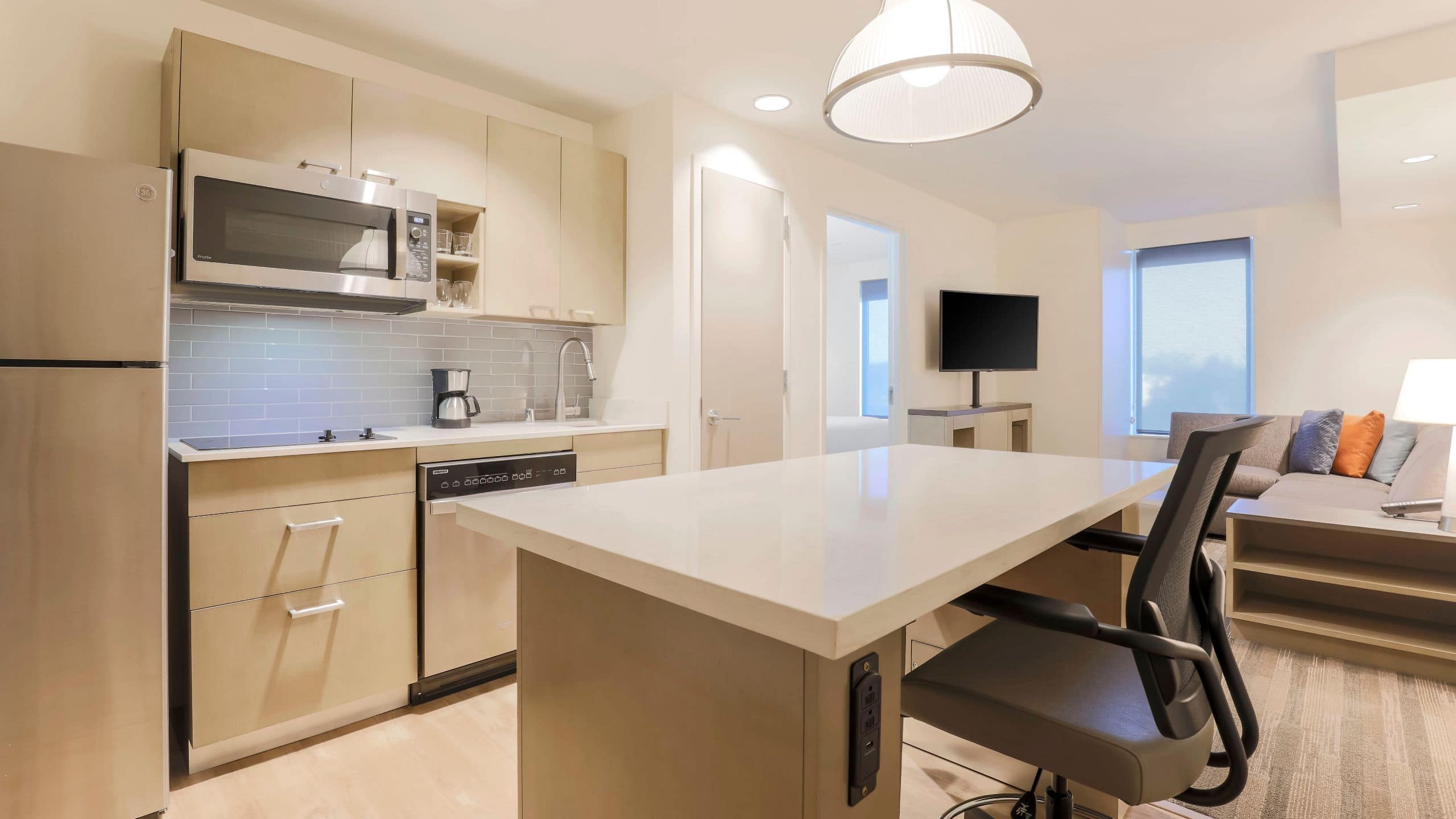 One Bedroom Kitchen Suite | King Bed (Plus Sofa Bed) - Image 2