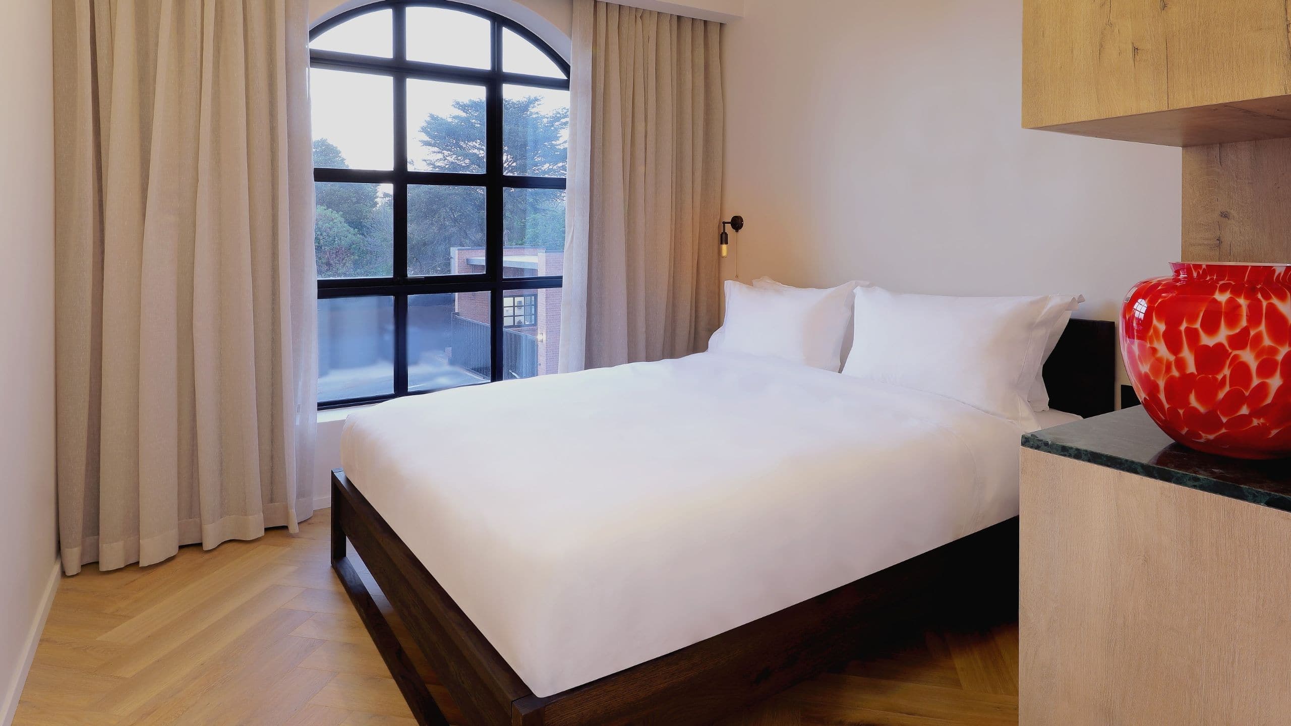 One Bedroom Suite - Image 2