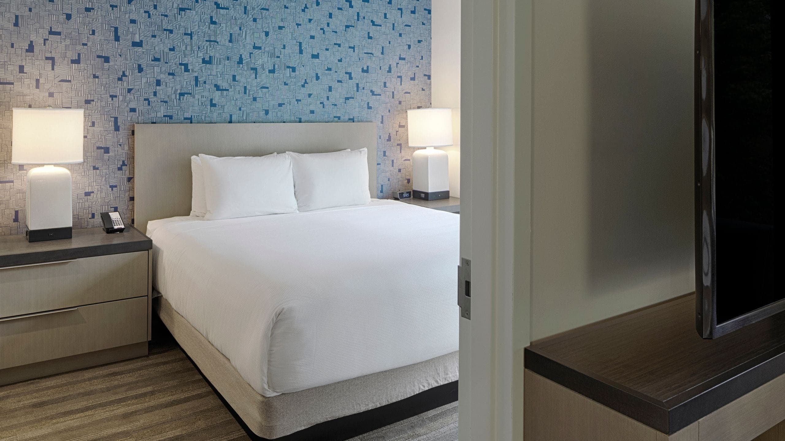 One Bedroom Suite | King Bed (Plus Sofa Bed) - Image 1