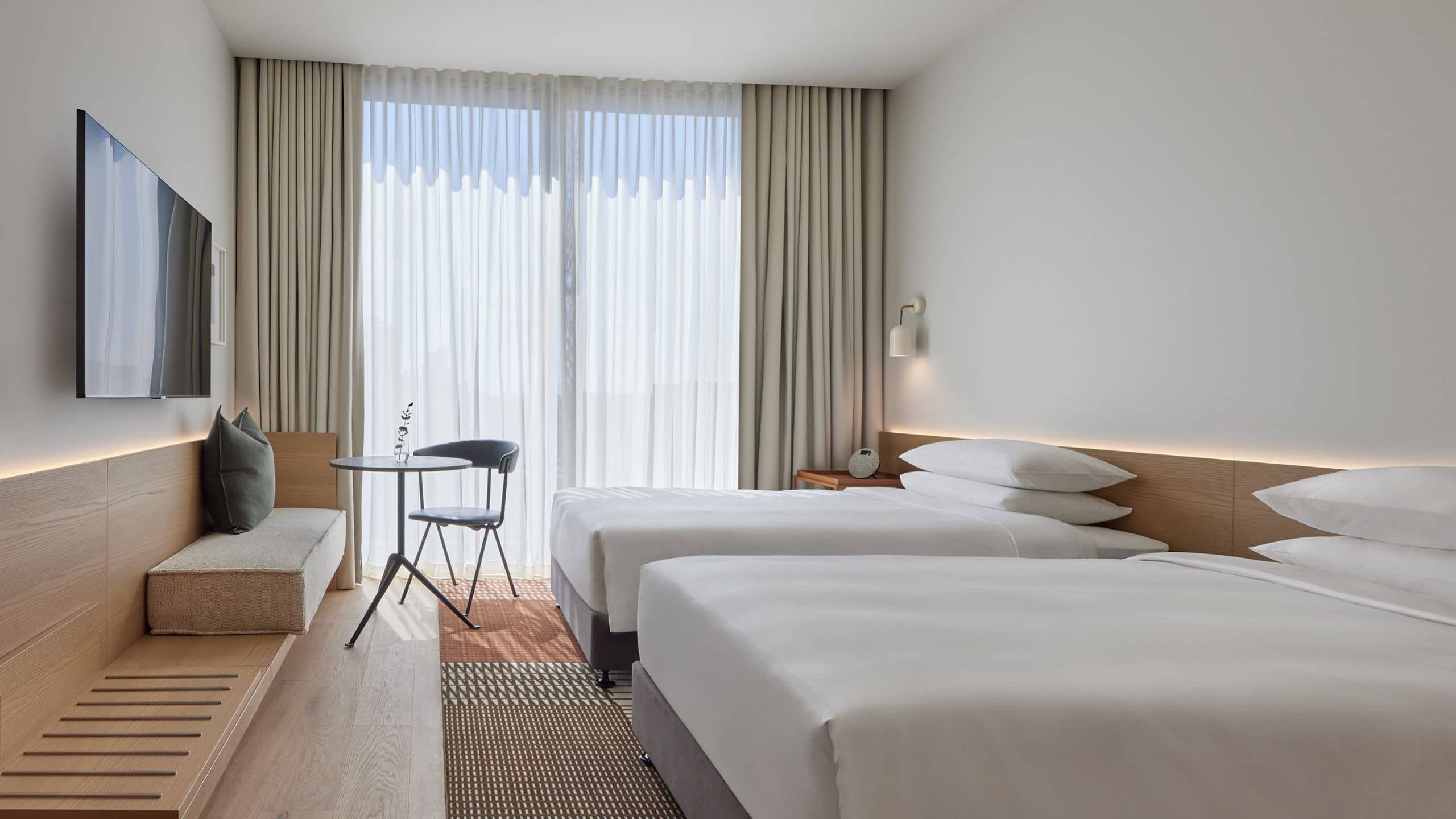 2 Twin Beds - Image 1