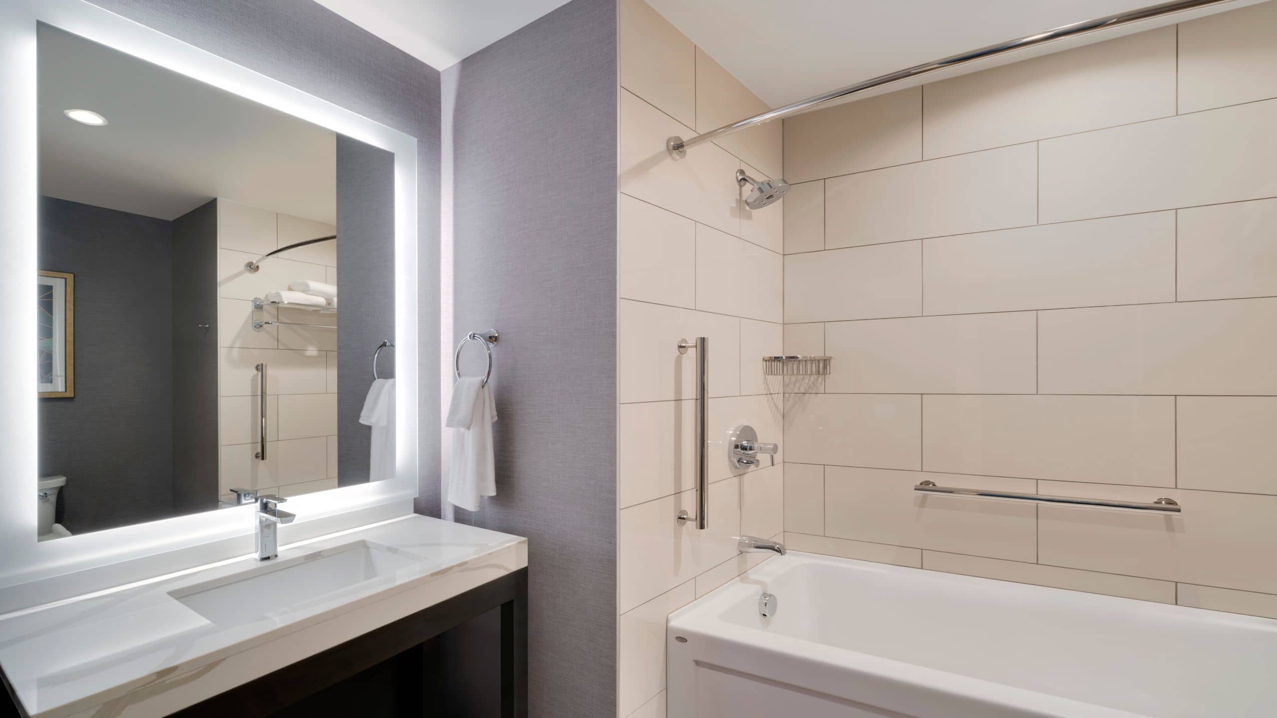 One Bedroom Kitchen Suite | King Bed (Plus Sofa Bed) - Image 4