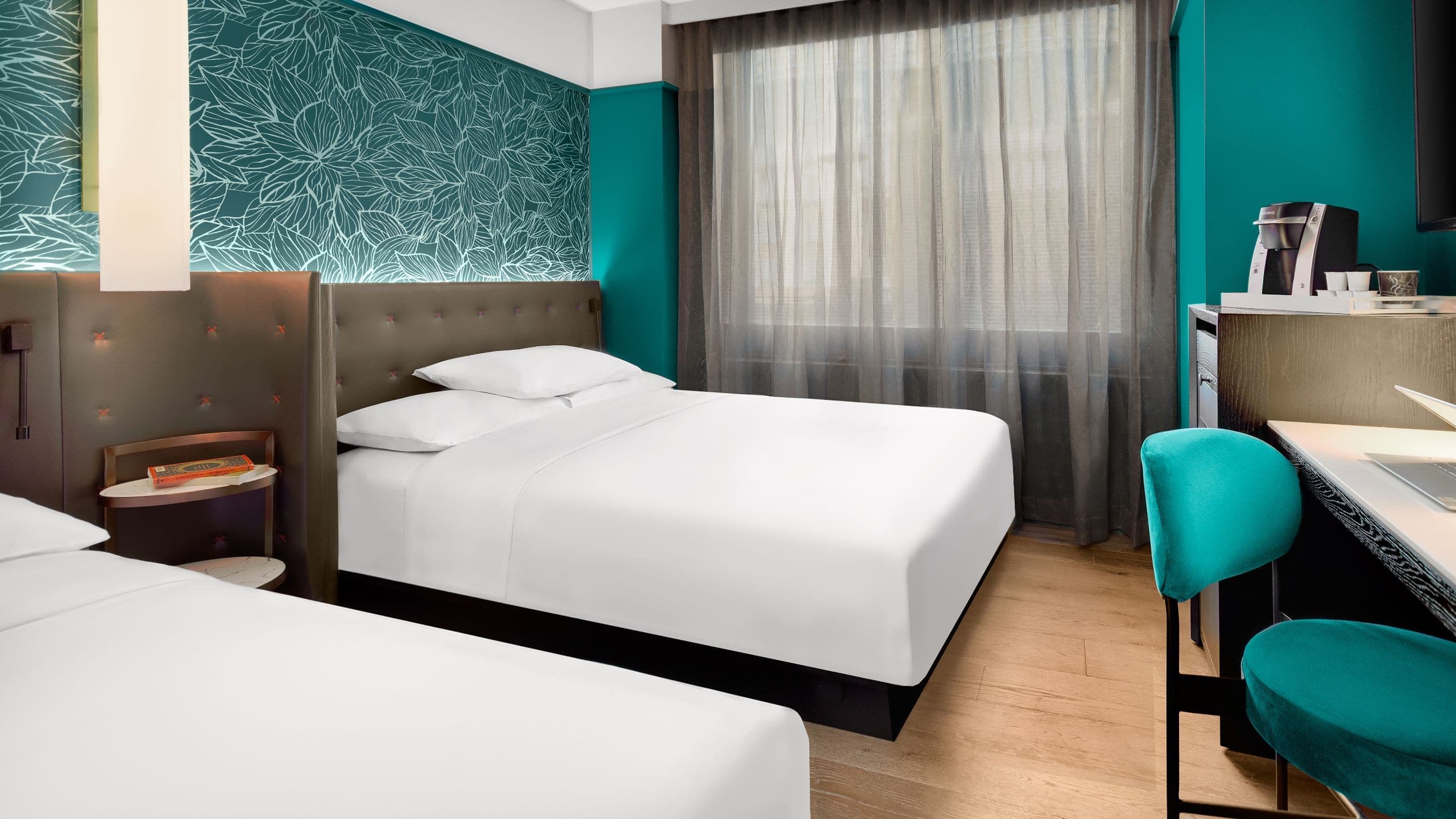 City View Two Queen Beds - Image 1