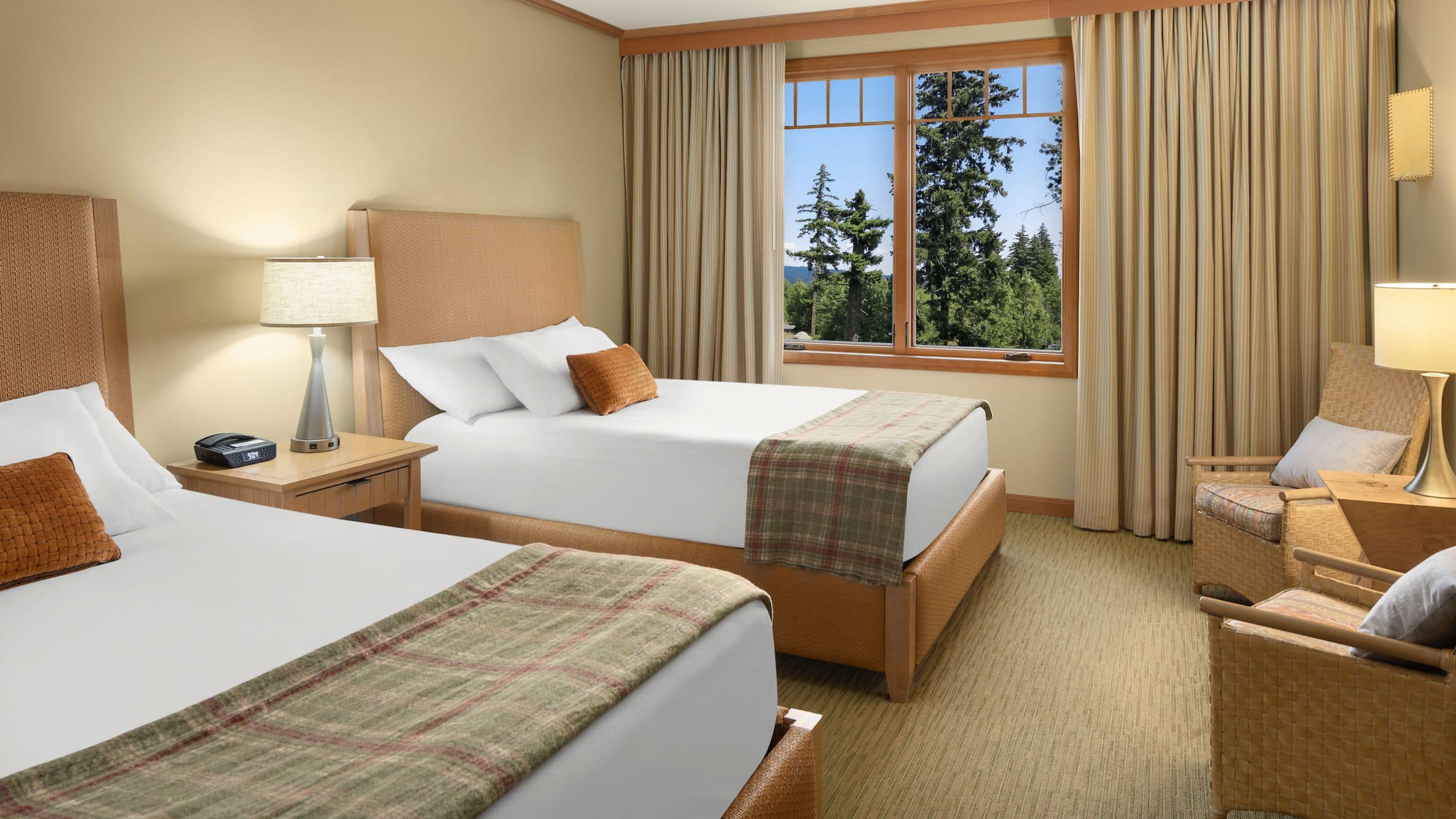 Lodge Two Queens, Resort View - Image 1