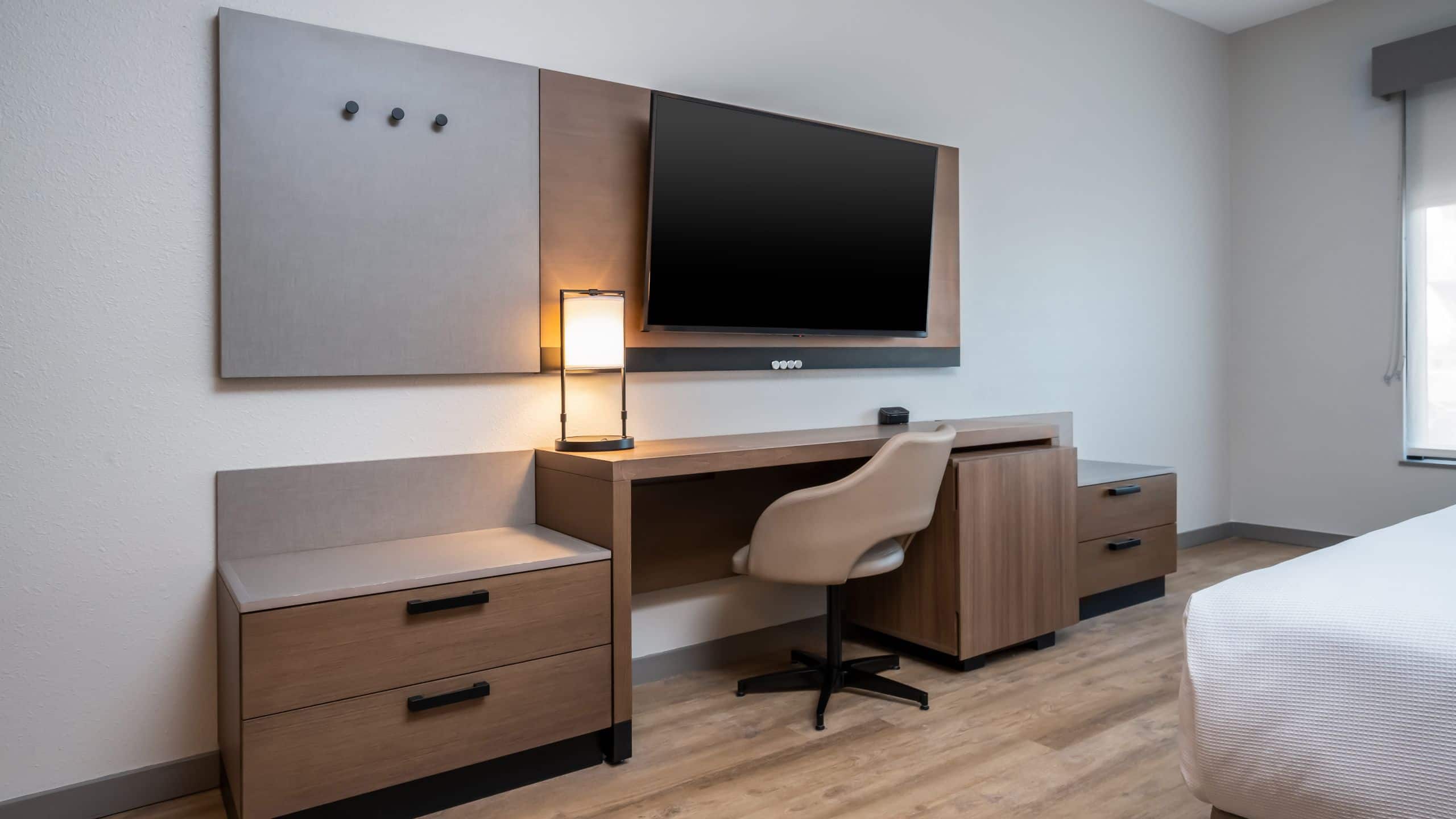 King Bed (Plus Sofa Bed) - Image 4