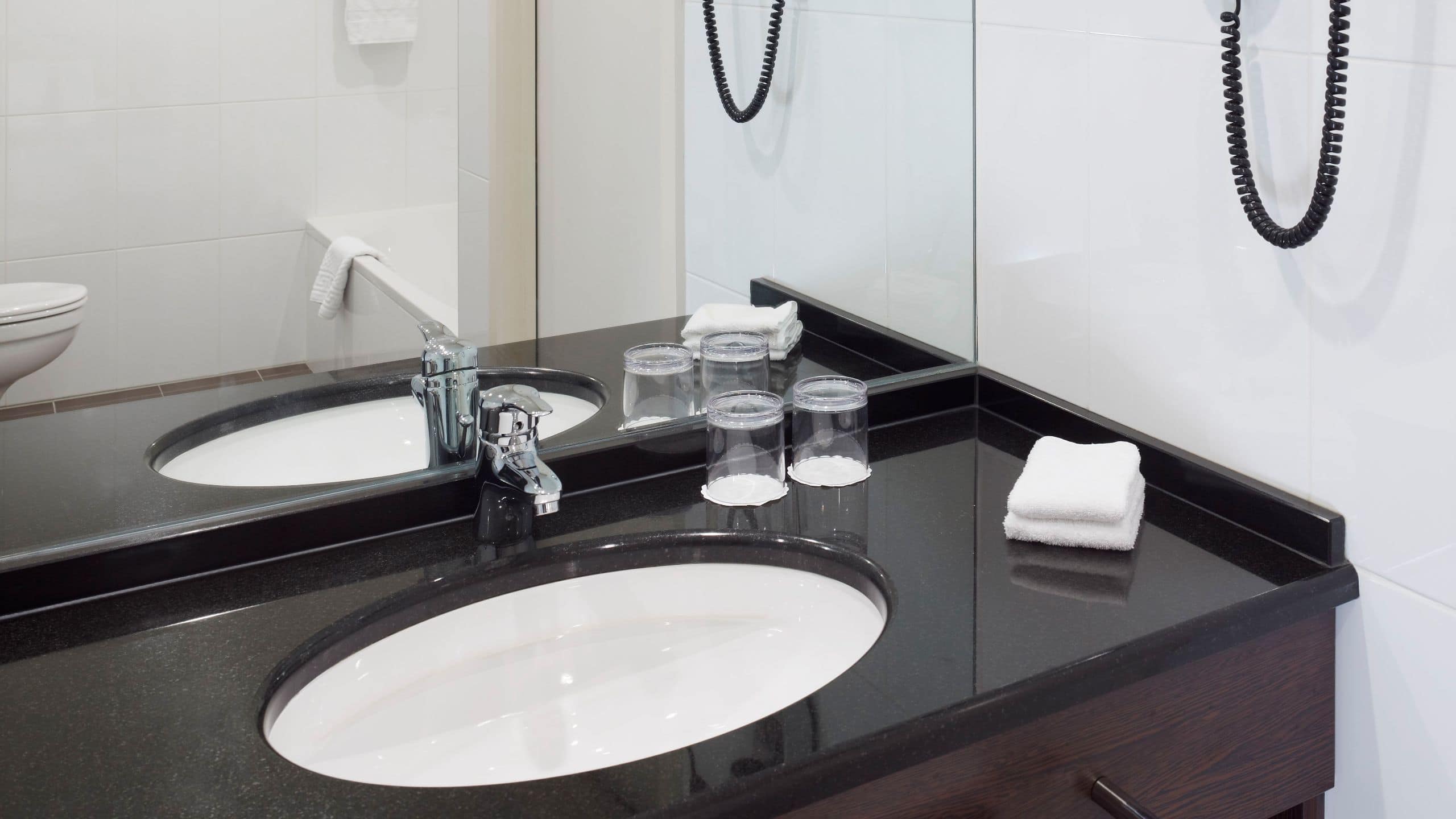 1 Bedroom Suite - Image 5