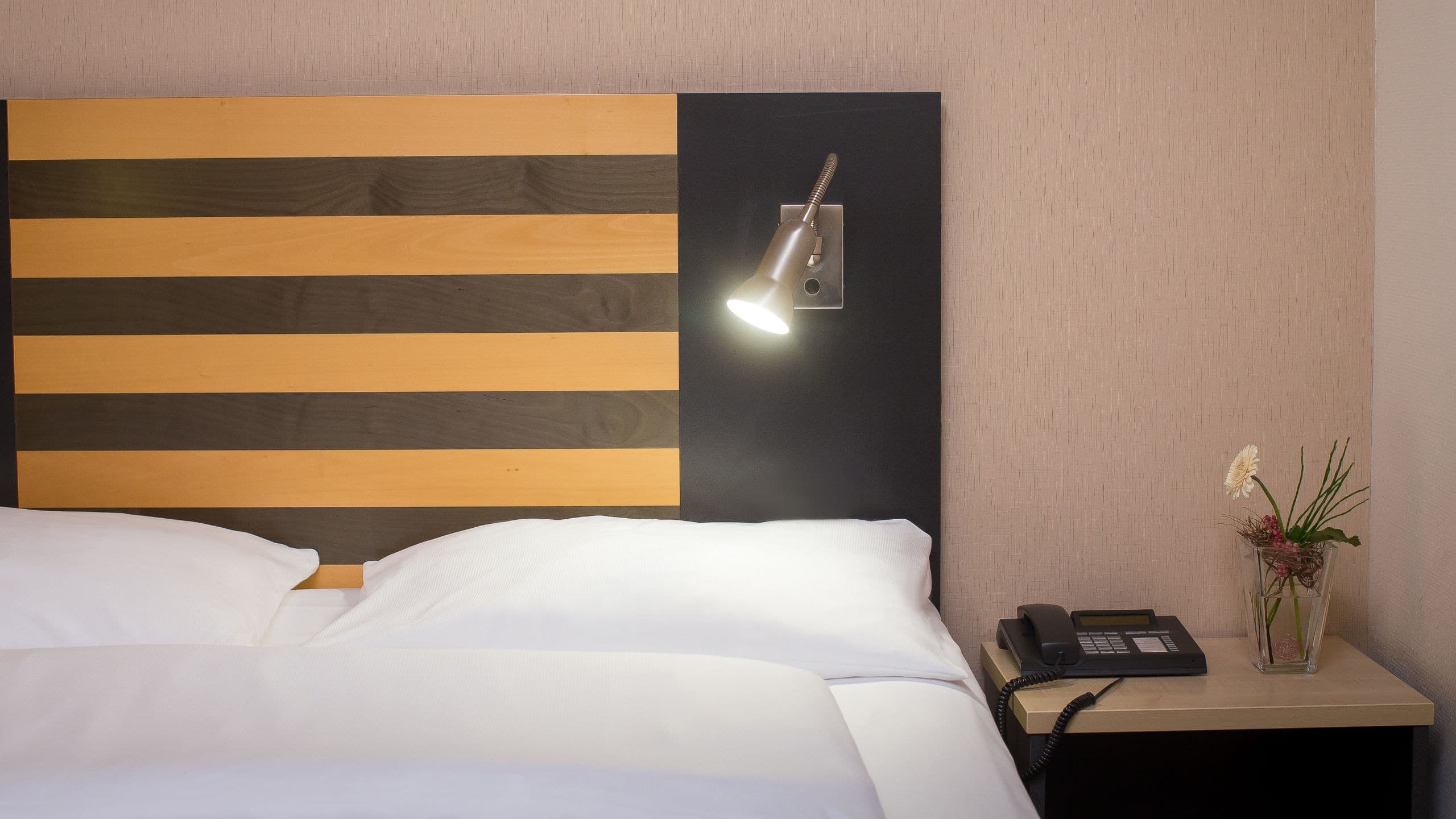 1 King Bed - Image 4