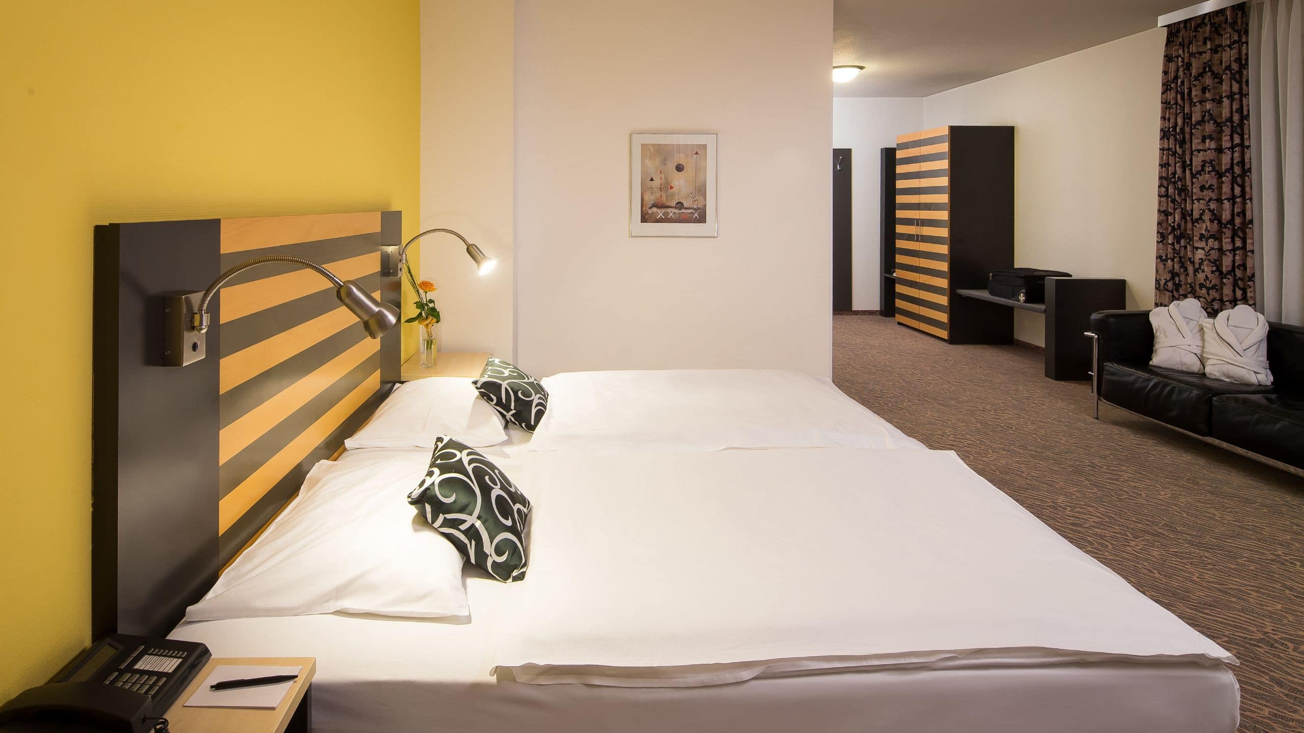 1 King Bed - Image 5