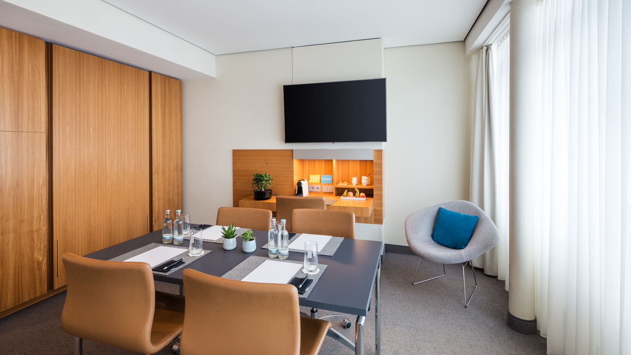 1 Bedroom Suite - Image 3