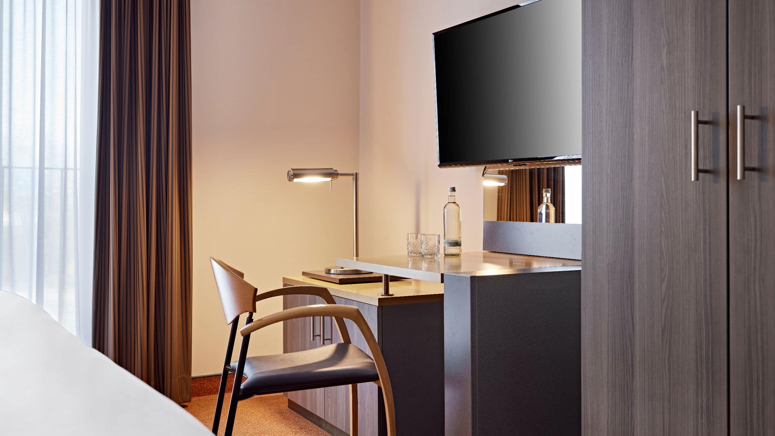 1 Bedroom Suite - Image 3