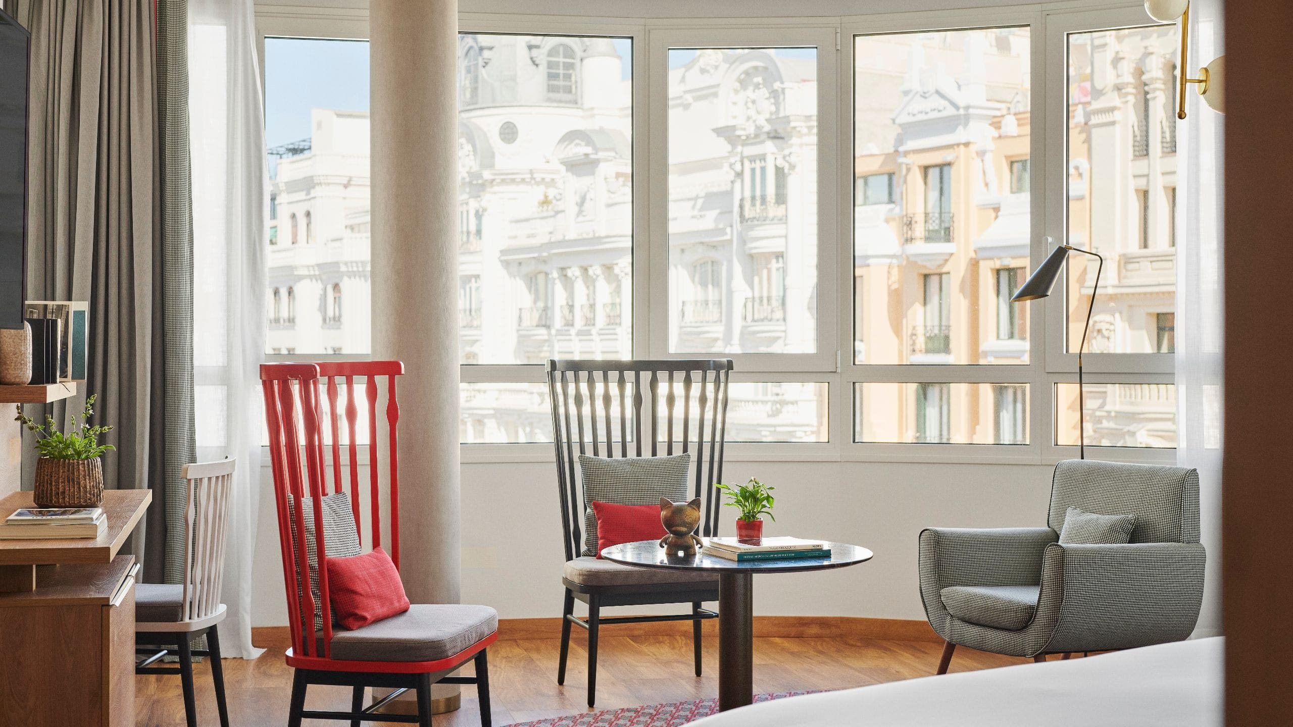 Junior Suite Gran Via View - Image 2