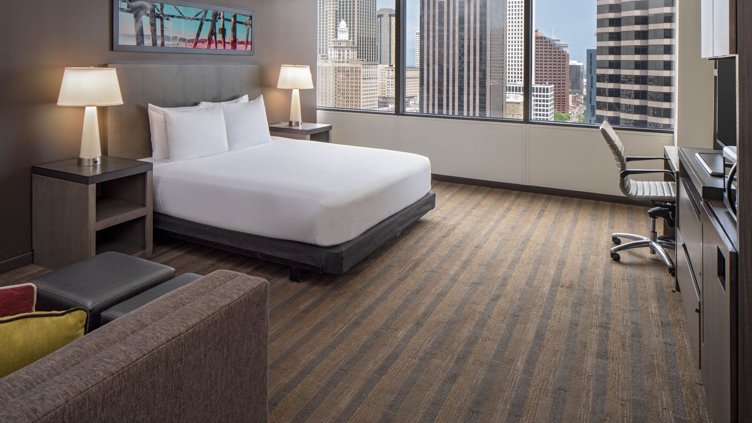 Accessible King Den (with Tub) - Image 1