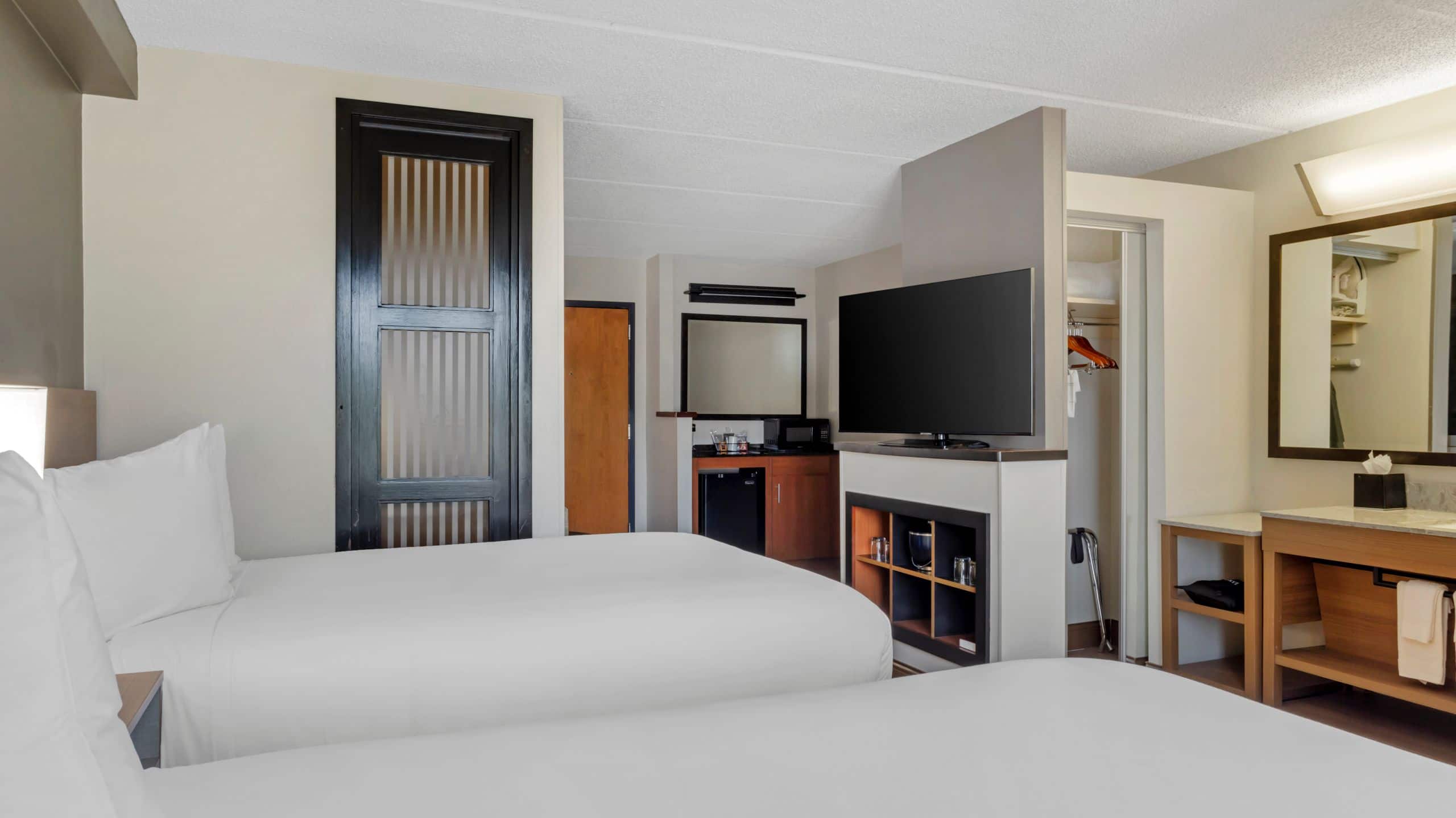 Two Double Beds (with sofa bed) - Image 1