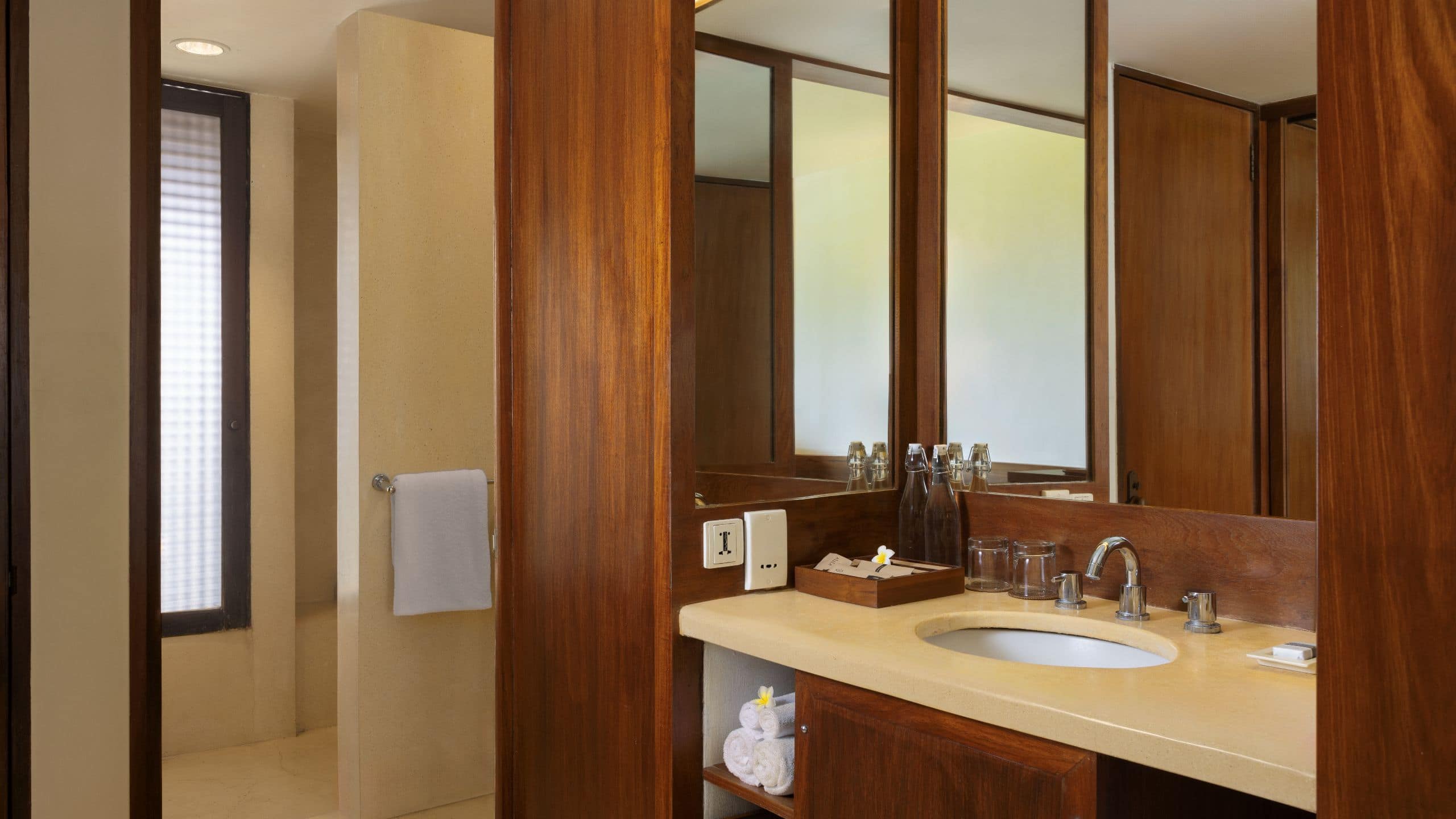 1 King Bed - Image 2