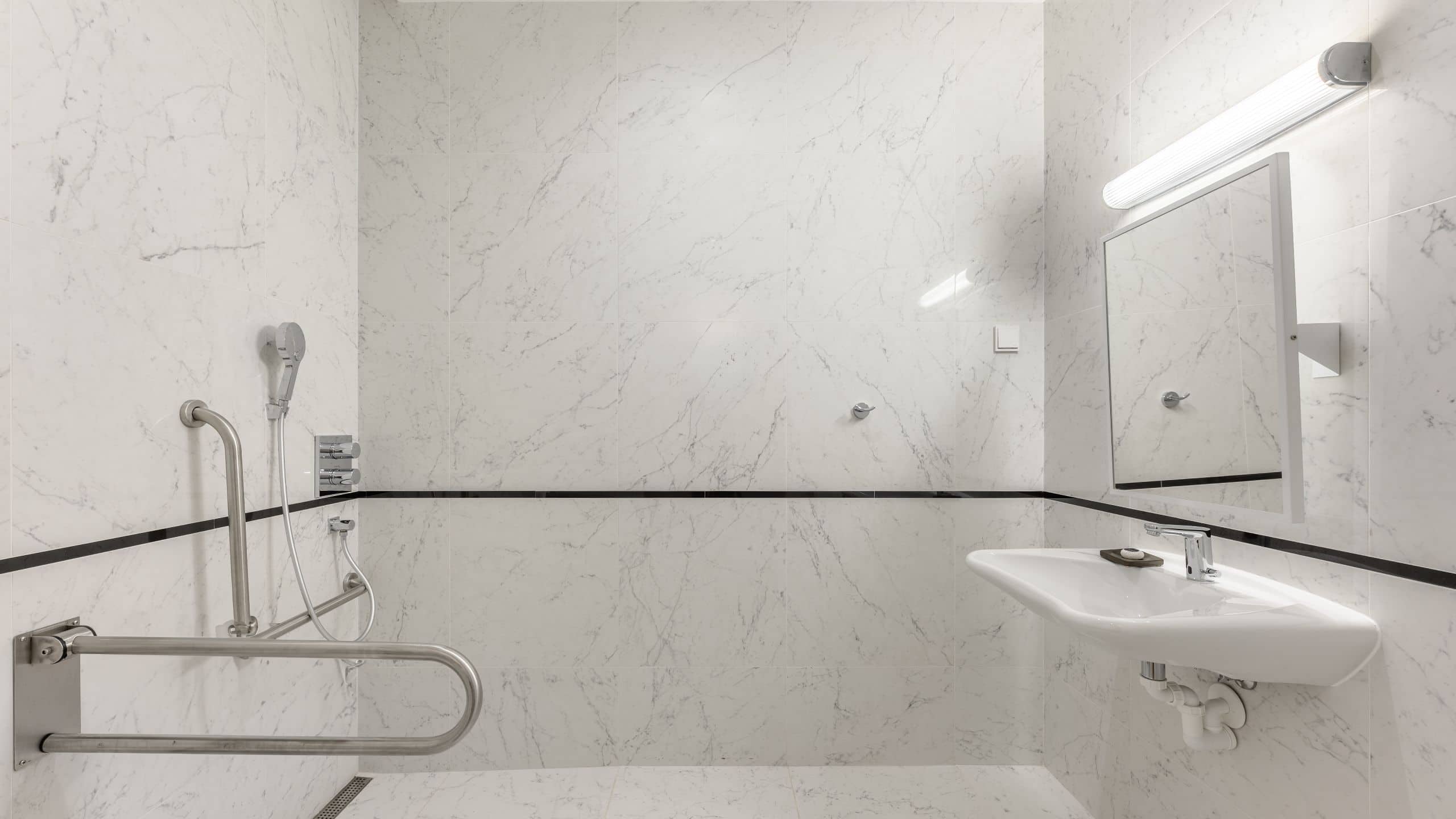 Junior Suite - Image 5