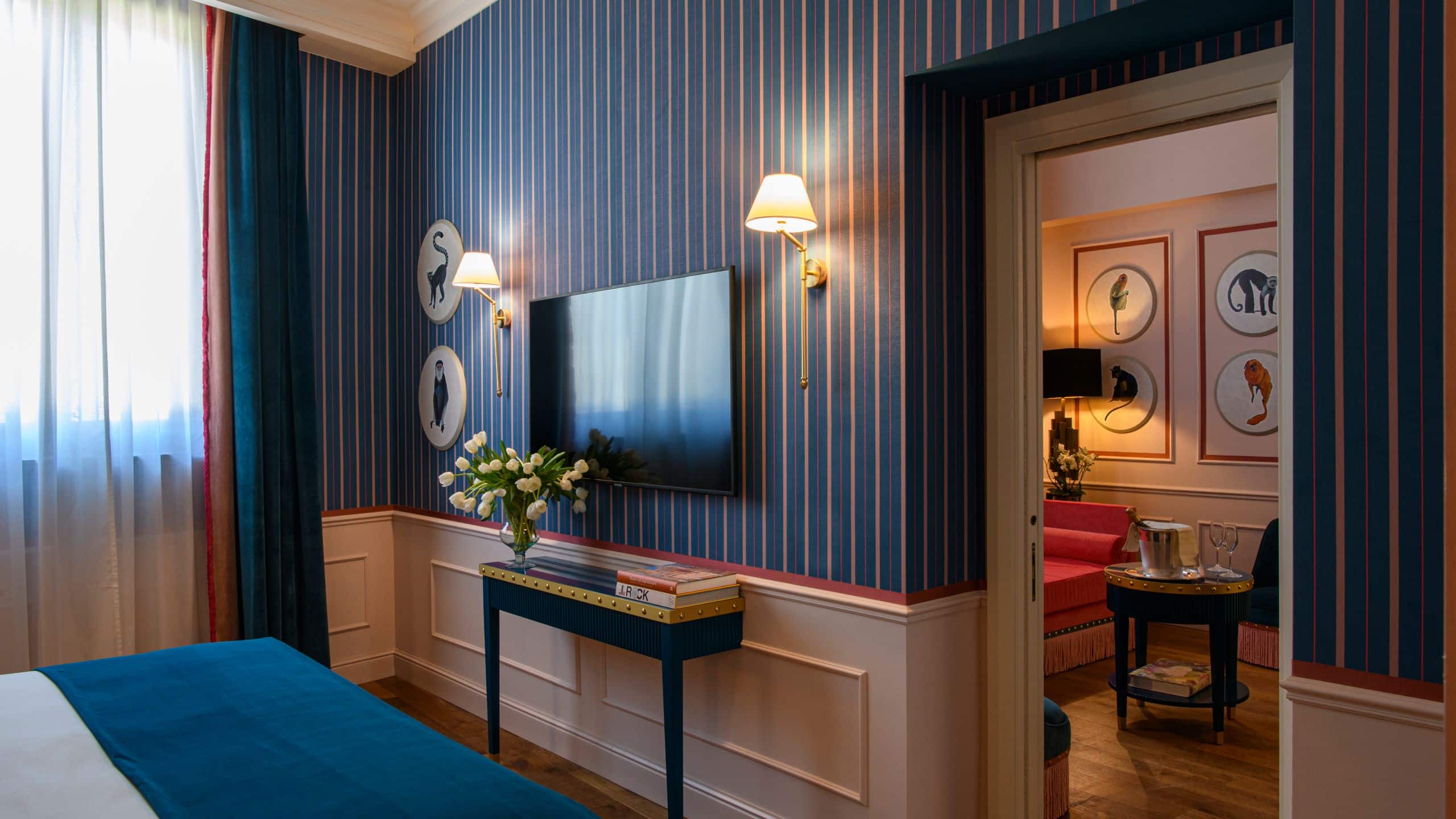 1 King Bed Suite - Image 2