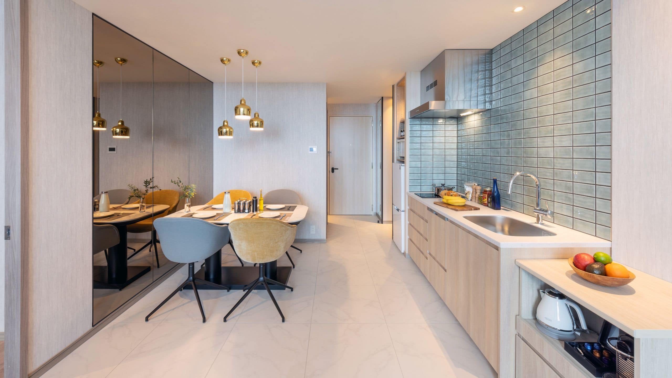 Suite, 1 King Bed - Image 2