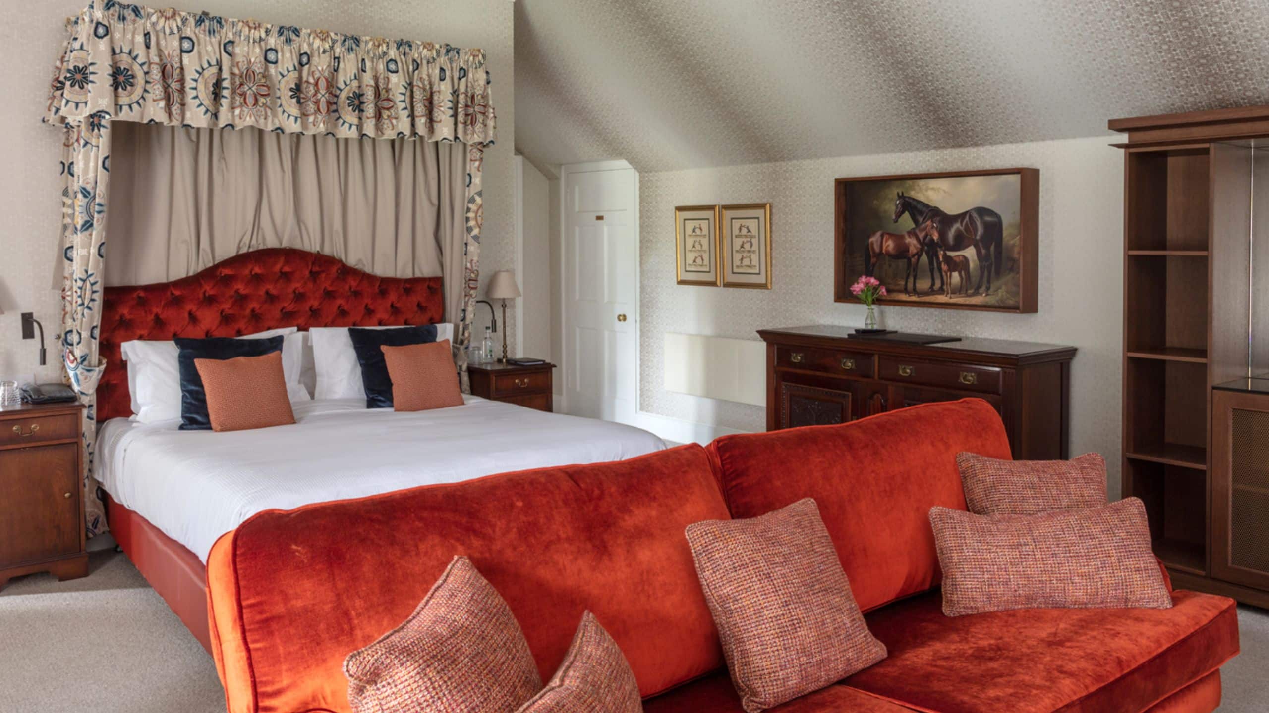 Castle Suite - Image 3