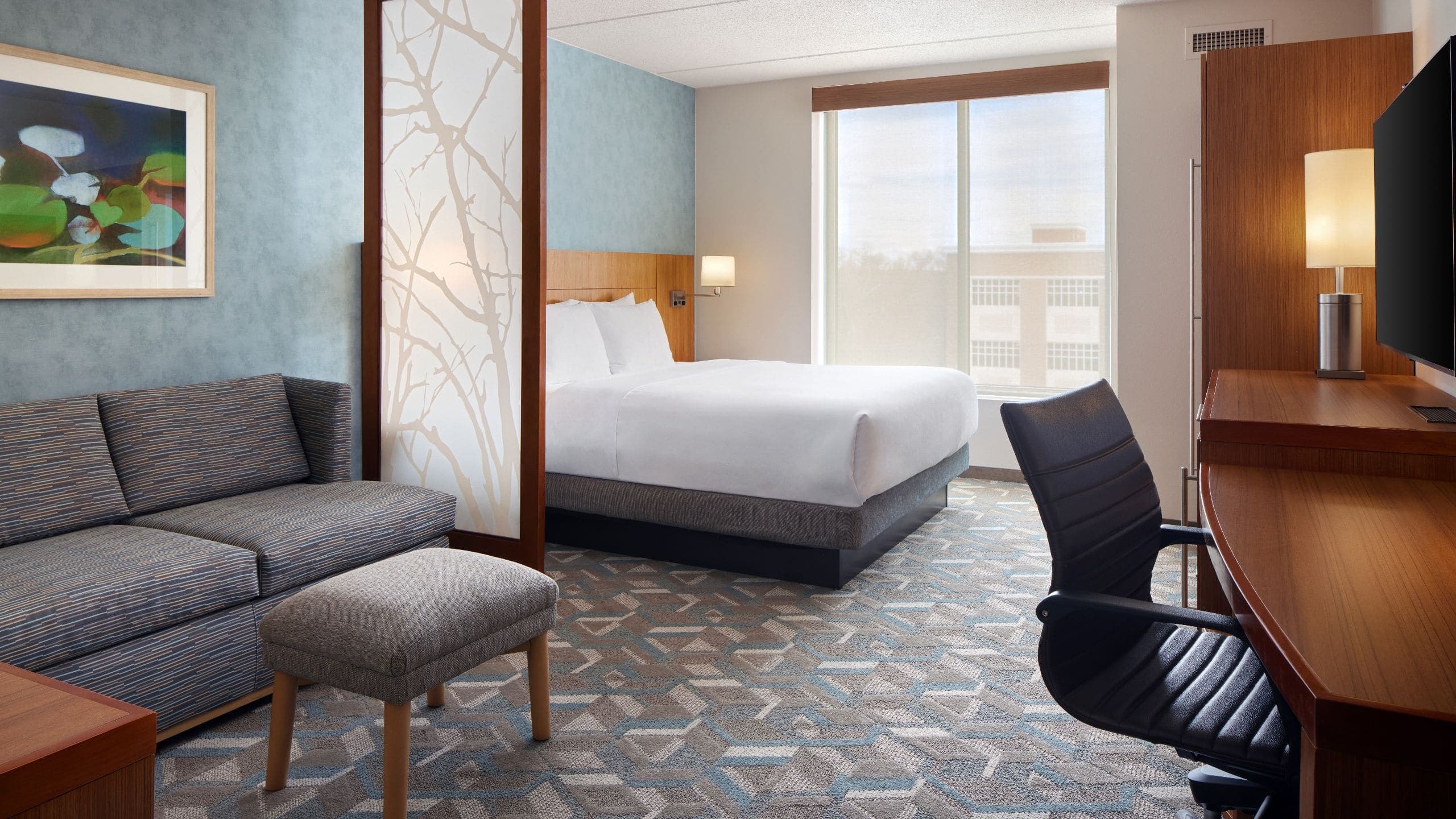 King Bed (with sofa bed) - Image 1