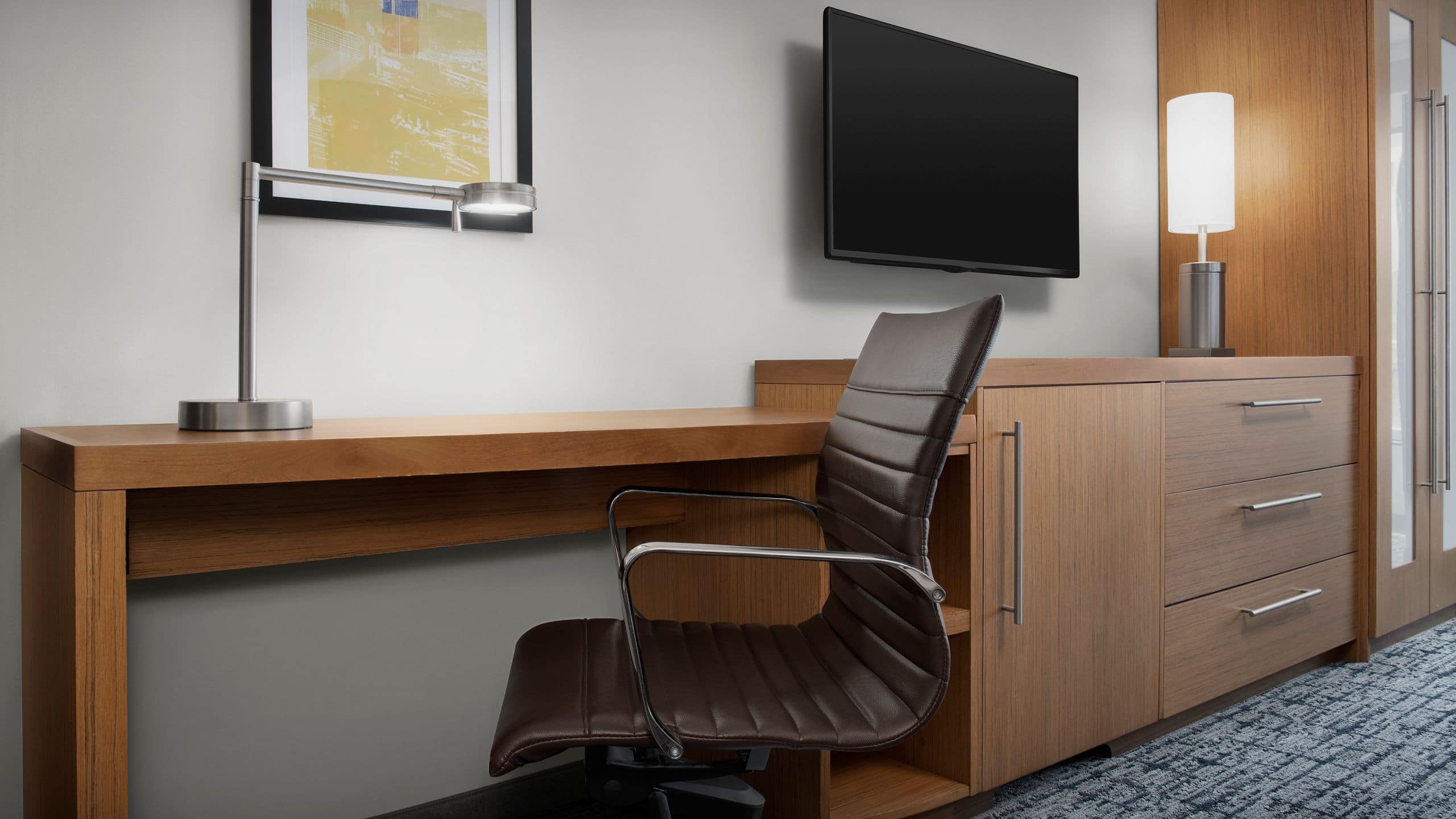 King Bed (with sofa bed) - Image 3