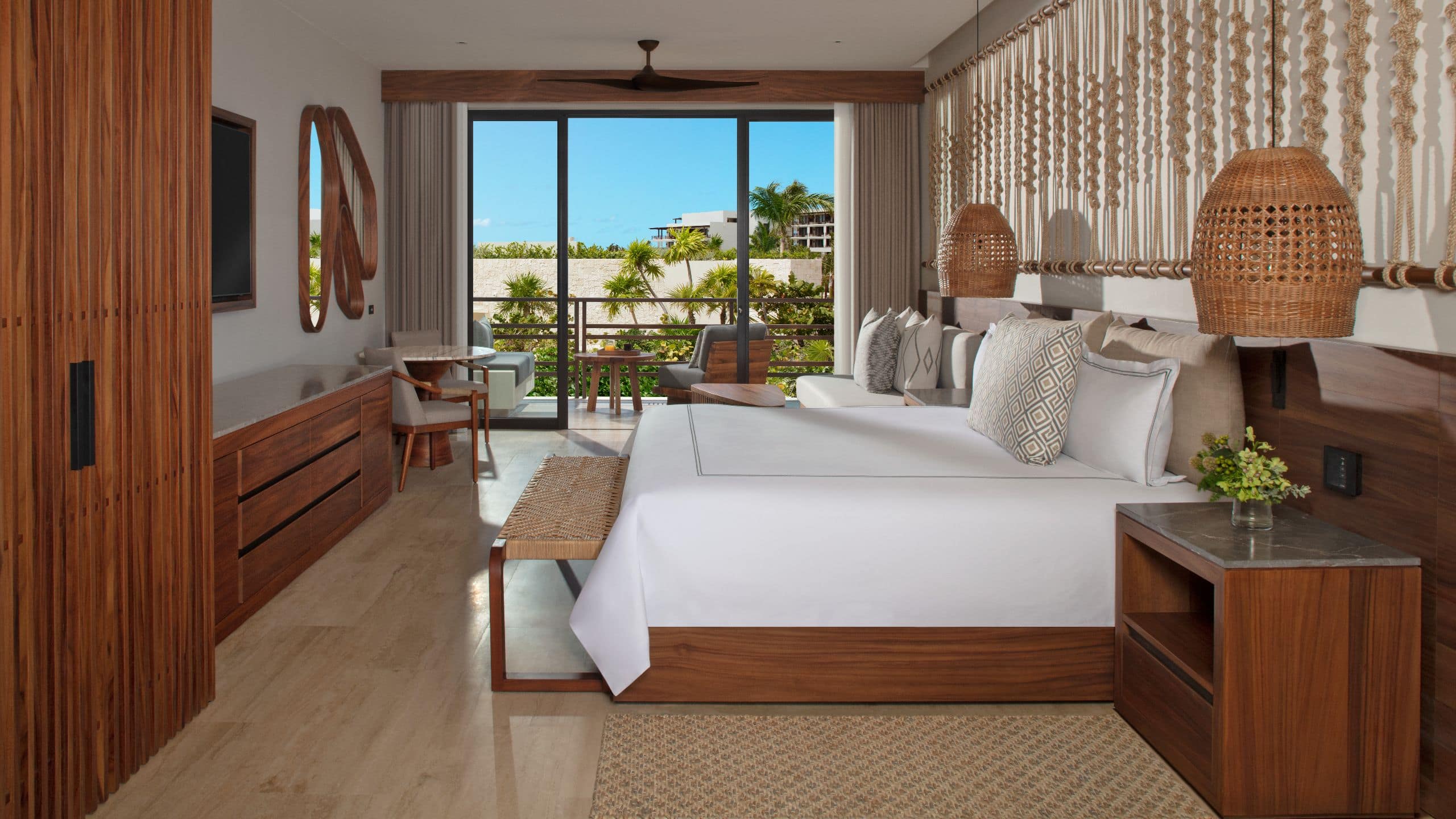 Junior Suite Tropical View King - Image 1