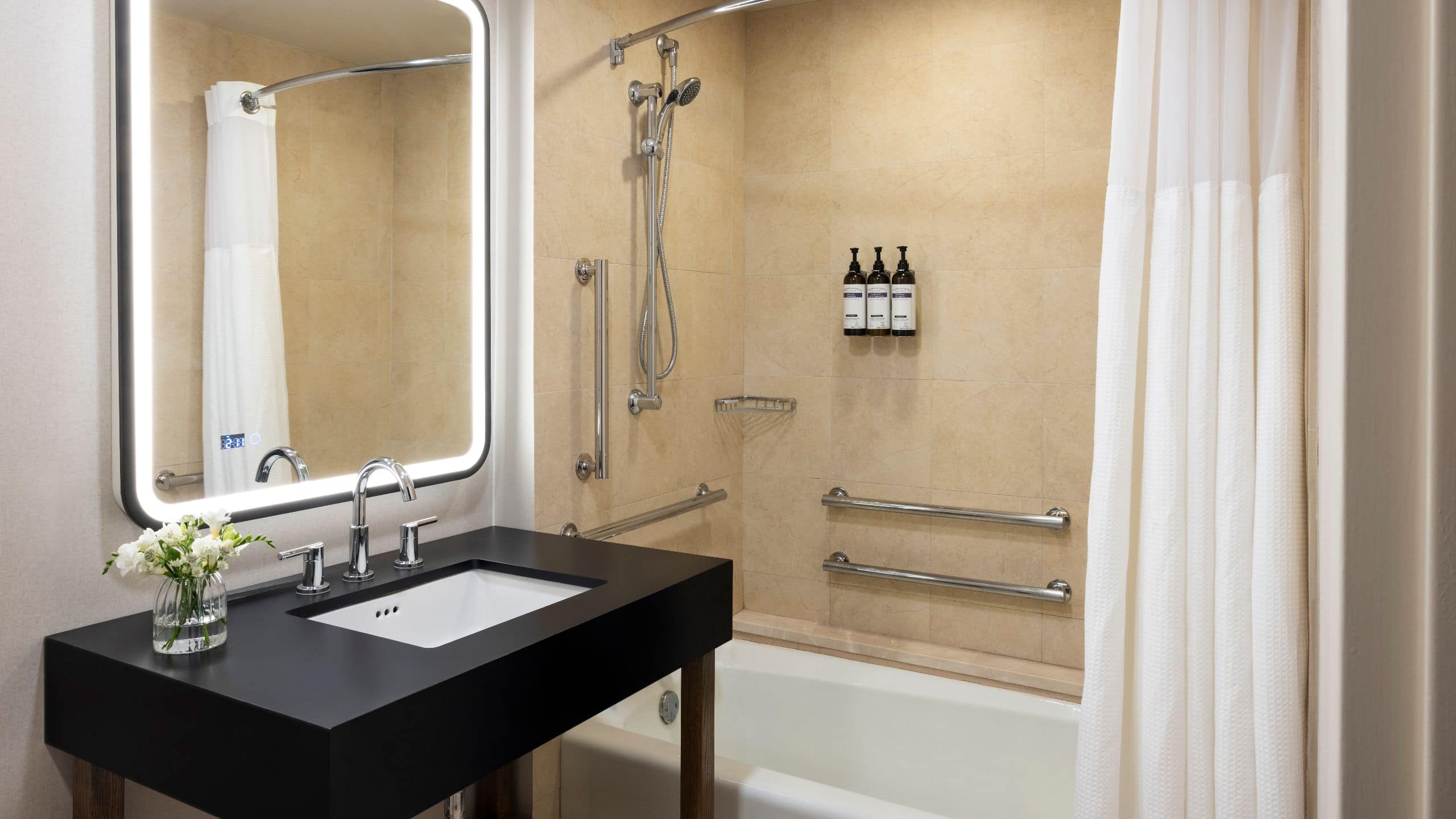 Two Double Accessible Tub - Image 1