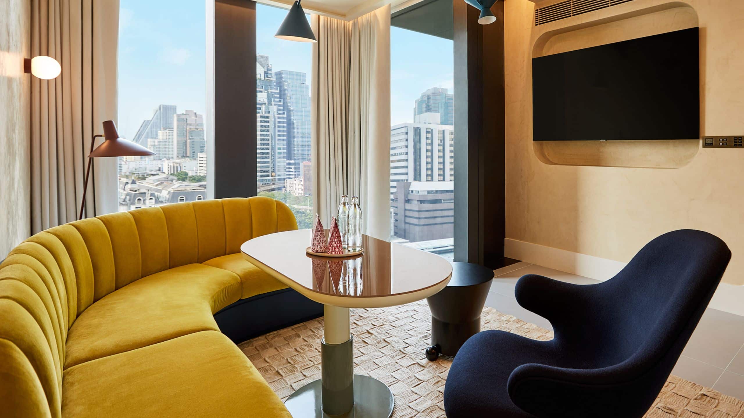 One Bedroom Balcony Suite - Image 1