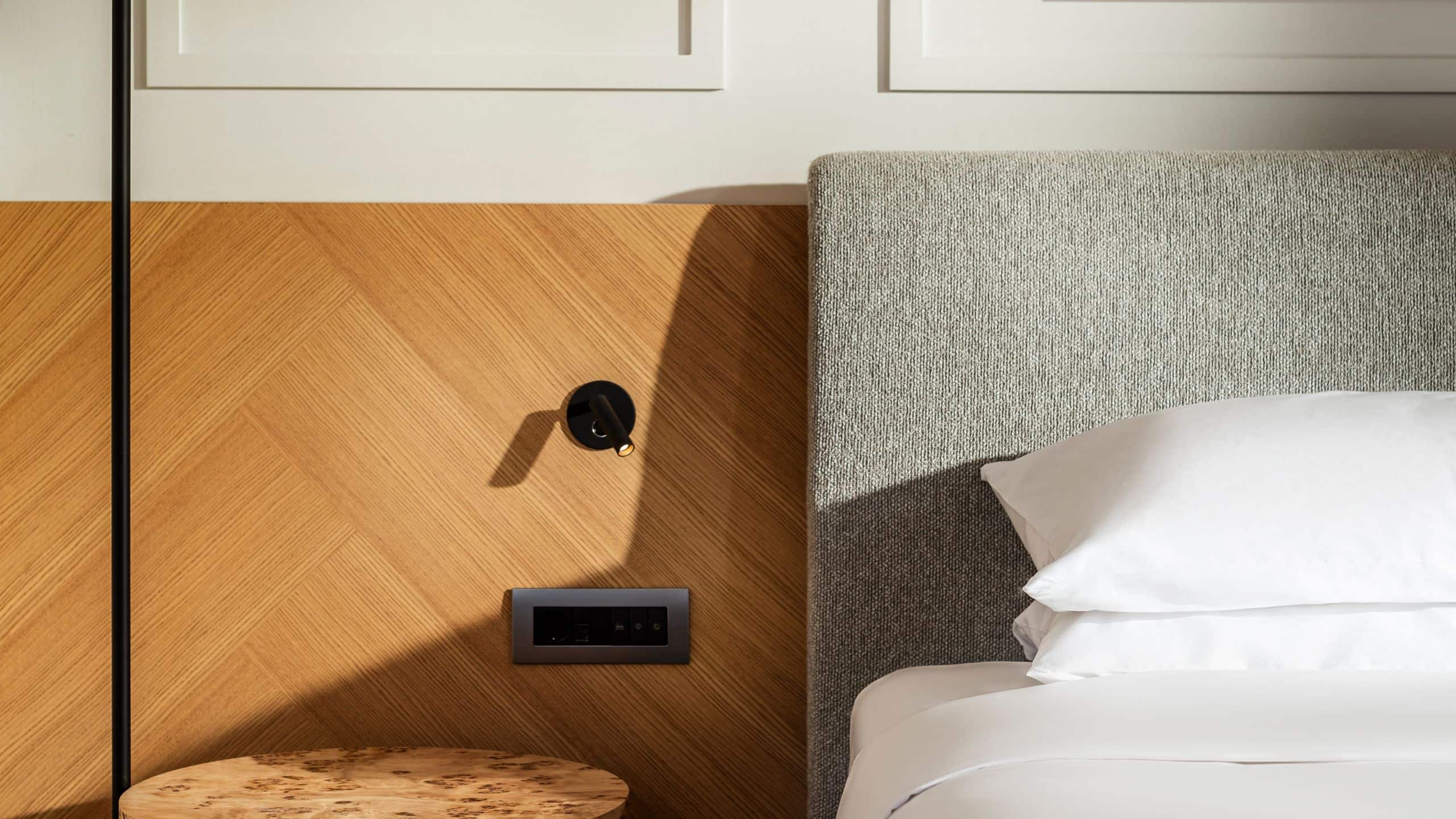 1 King Bed - Image 2