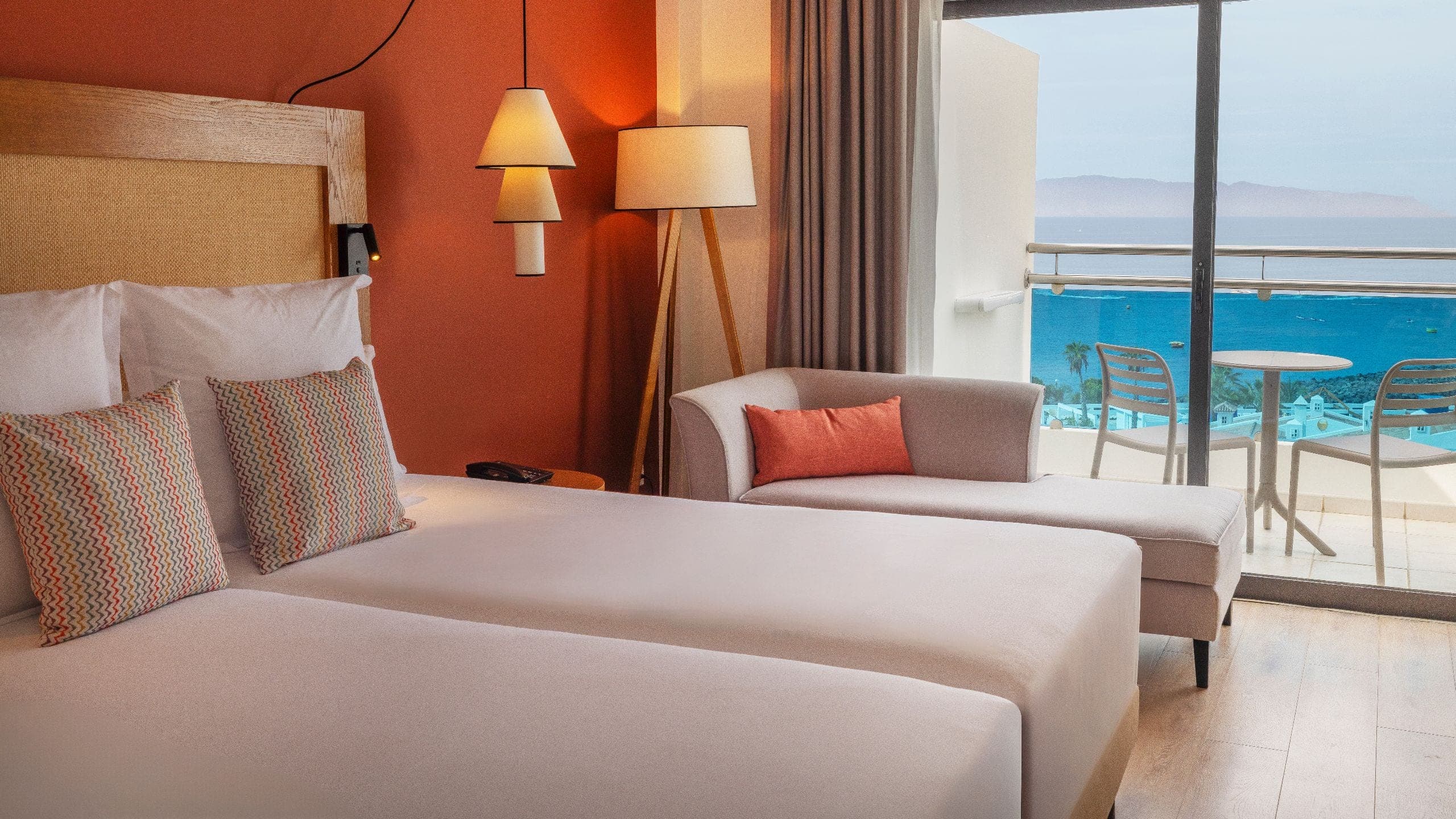 My Favorite Club Double Superior Ocean View - Image 4