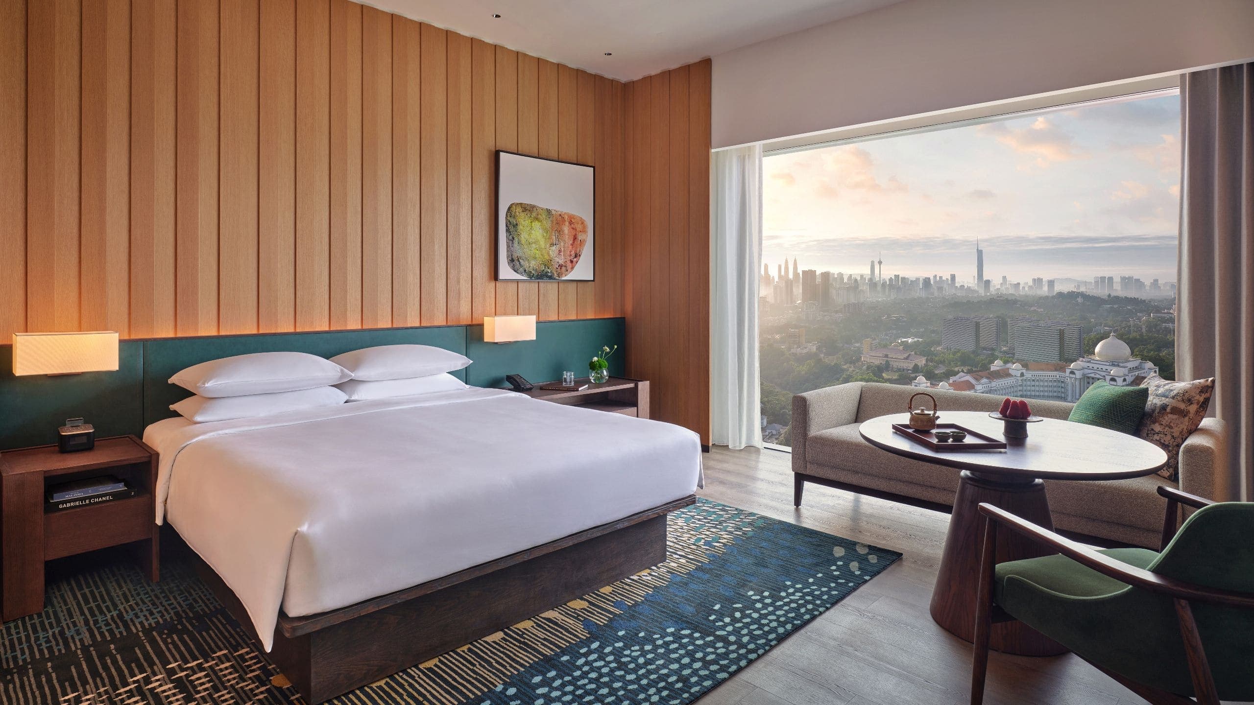 1 King Bed - Image 1