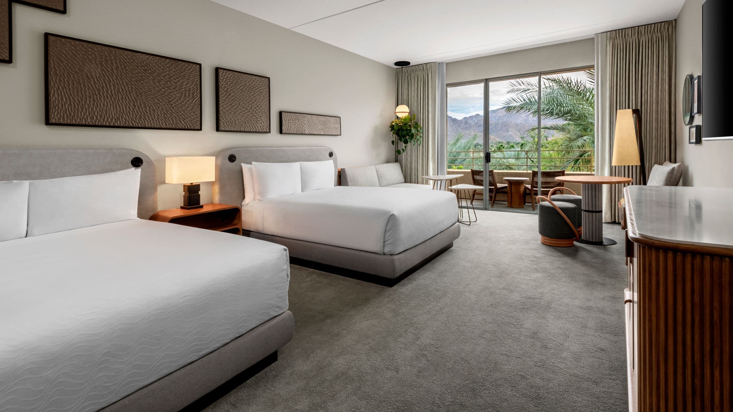 2 Queen Beds with Accessible Shower - Image 1