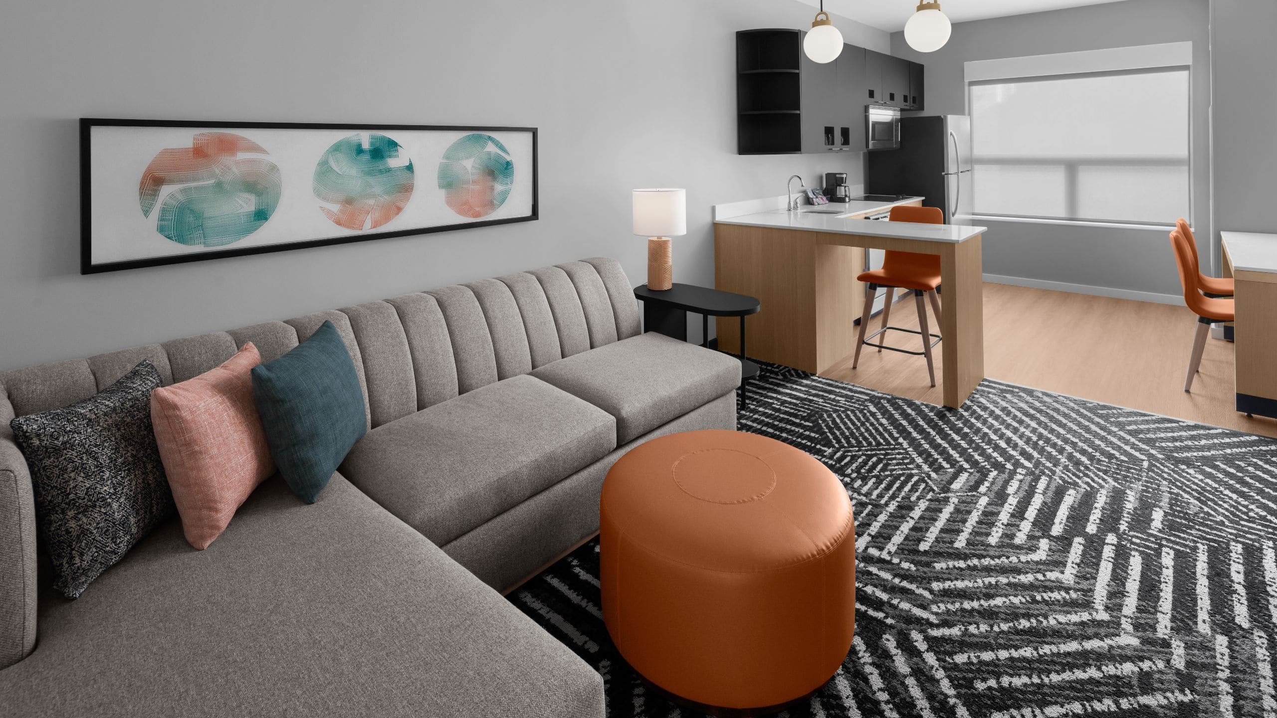 One Bedroom King Suite - Image 4