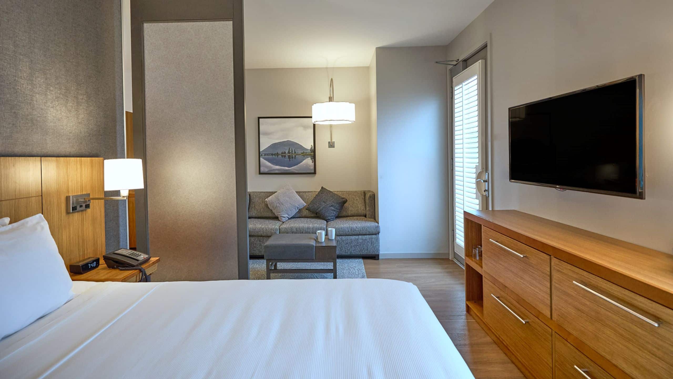 King Bed (with sofa bed) - Image 13