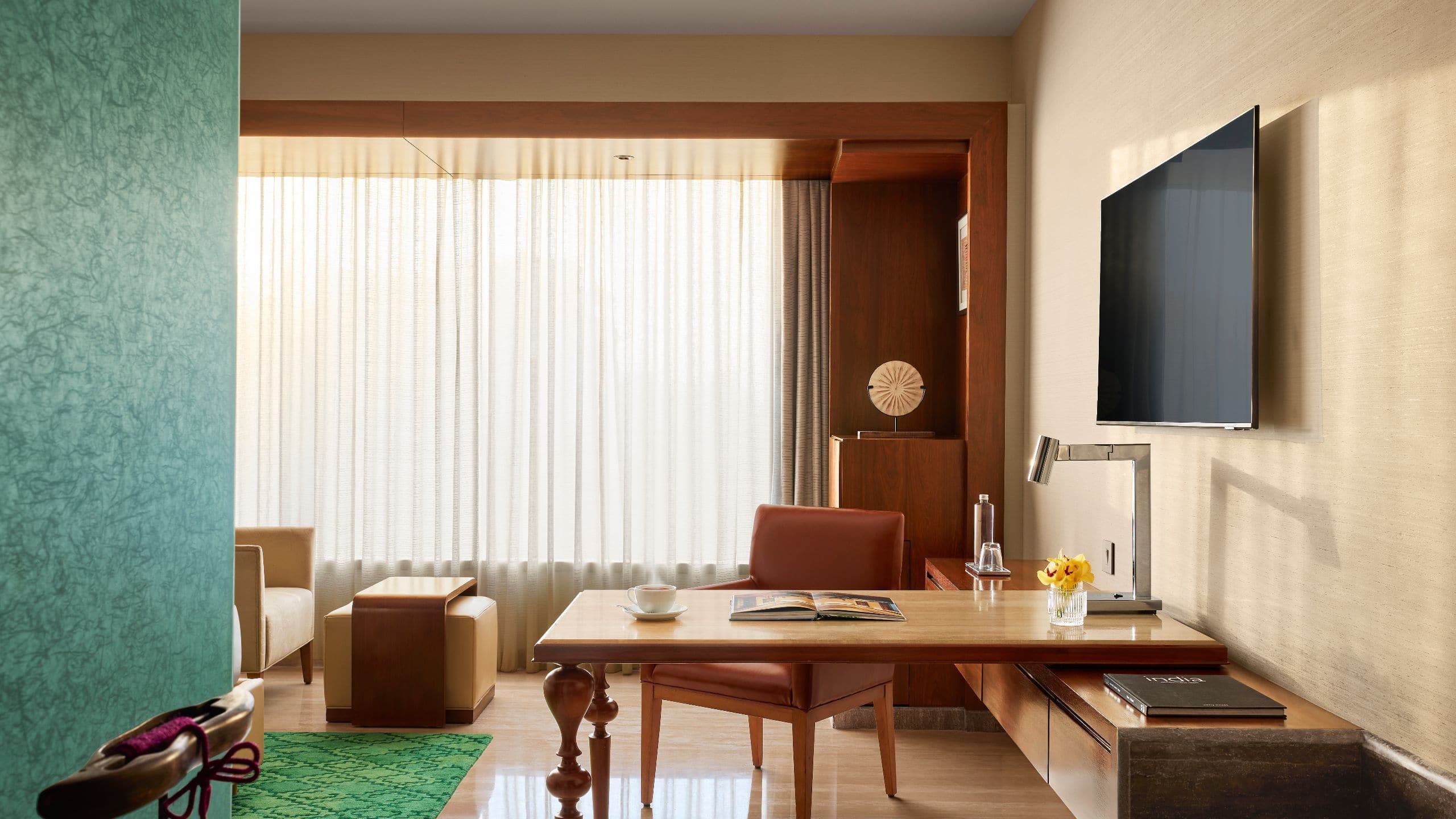 1 King Bed - Image 5