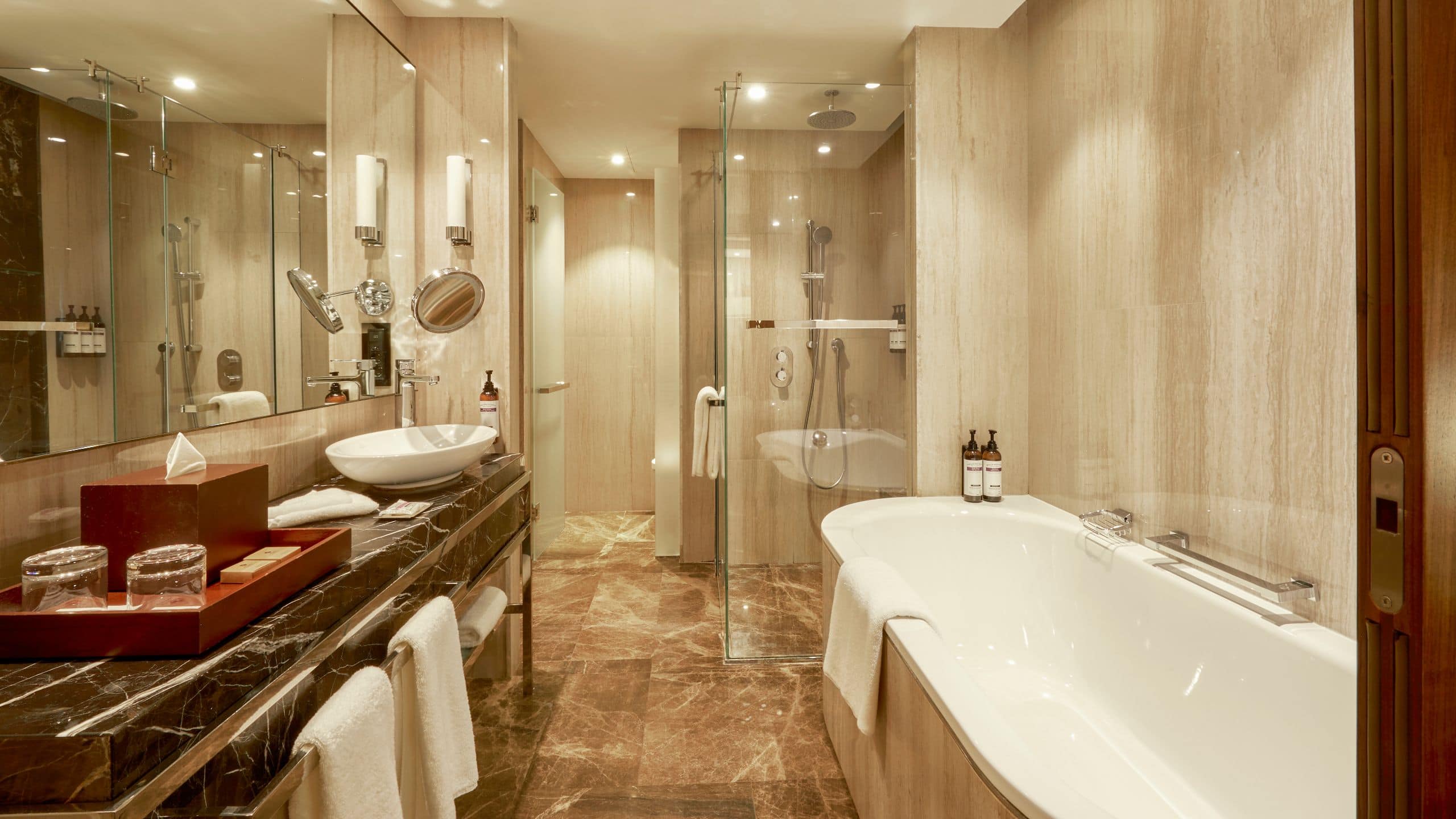 1 King Bed - Image 7