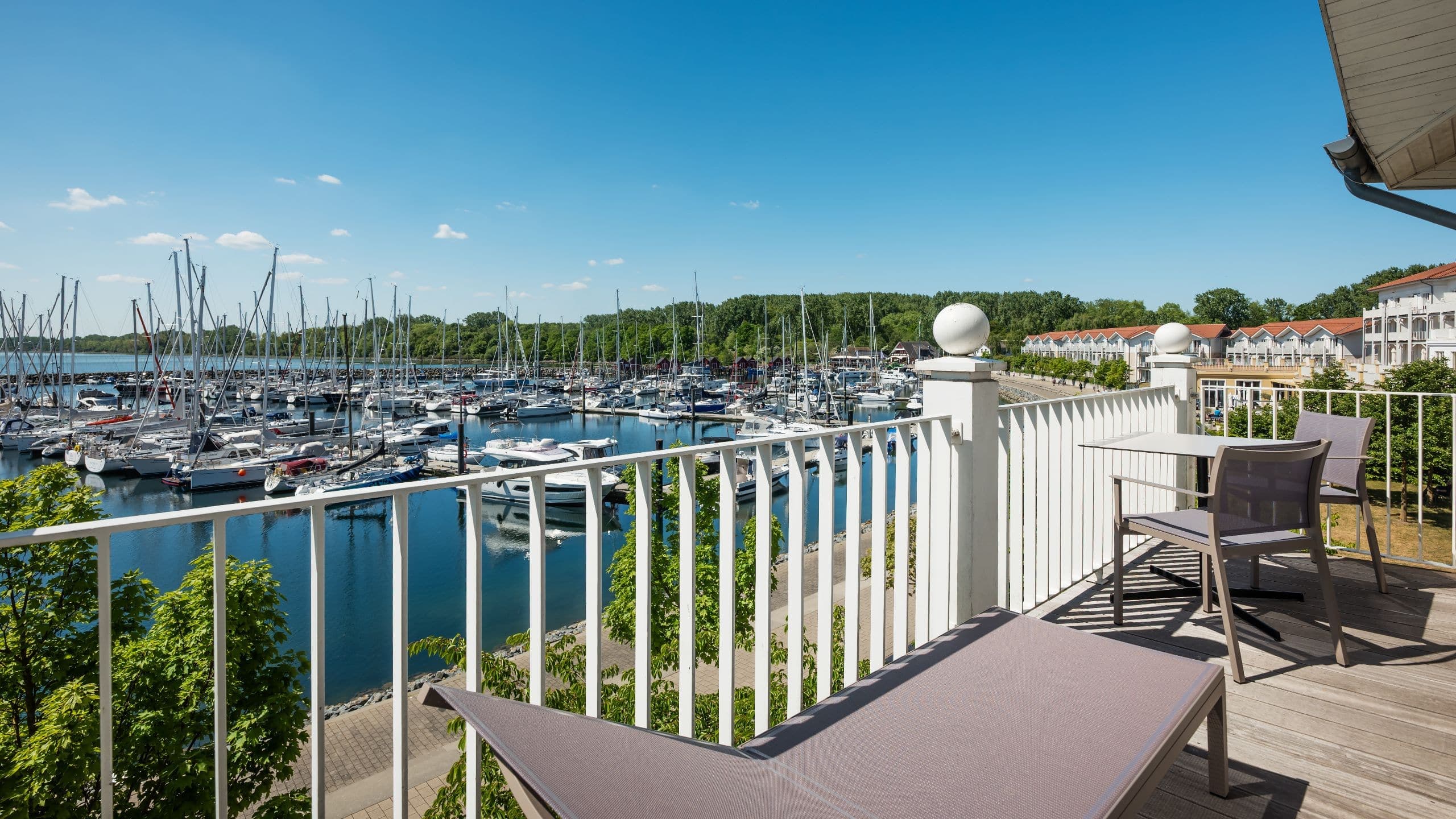 Executive Suite Sea View - Image 4