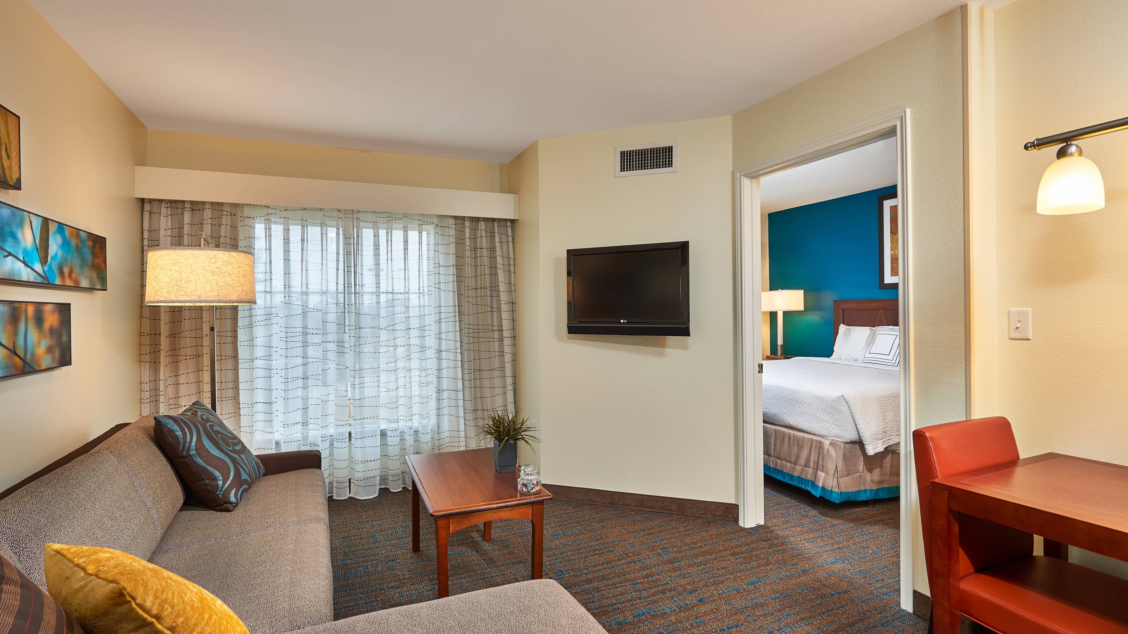 One Bedroom Suite - Image 1