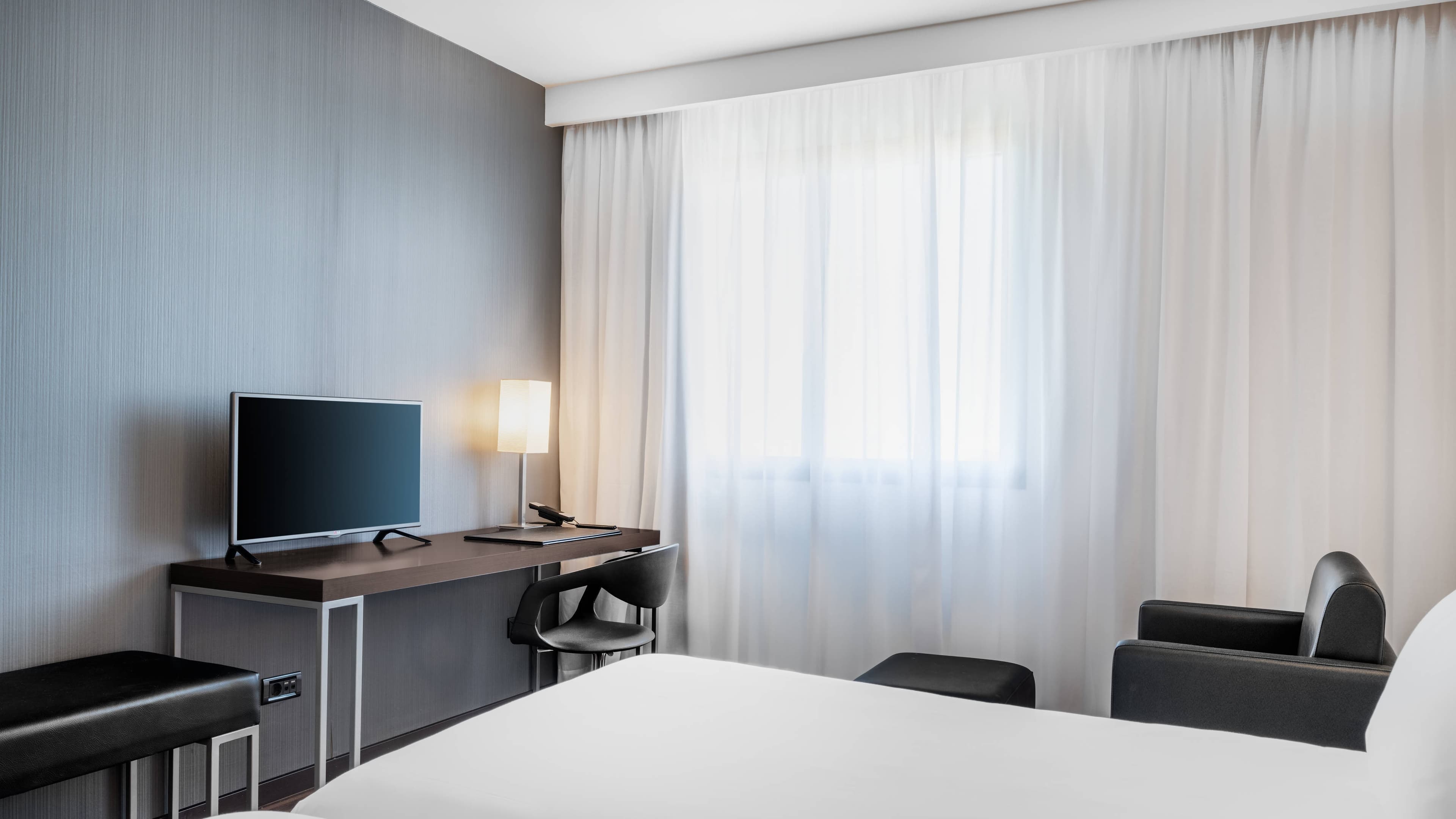 Standard Twin - Image 3