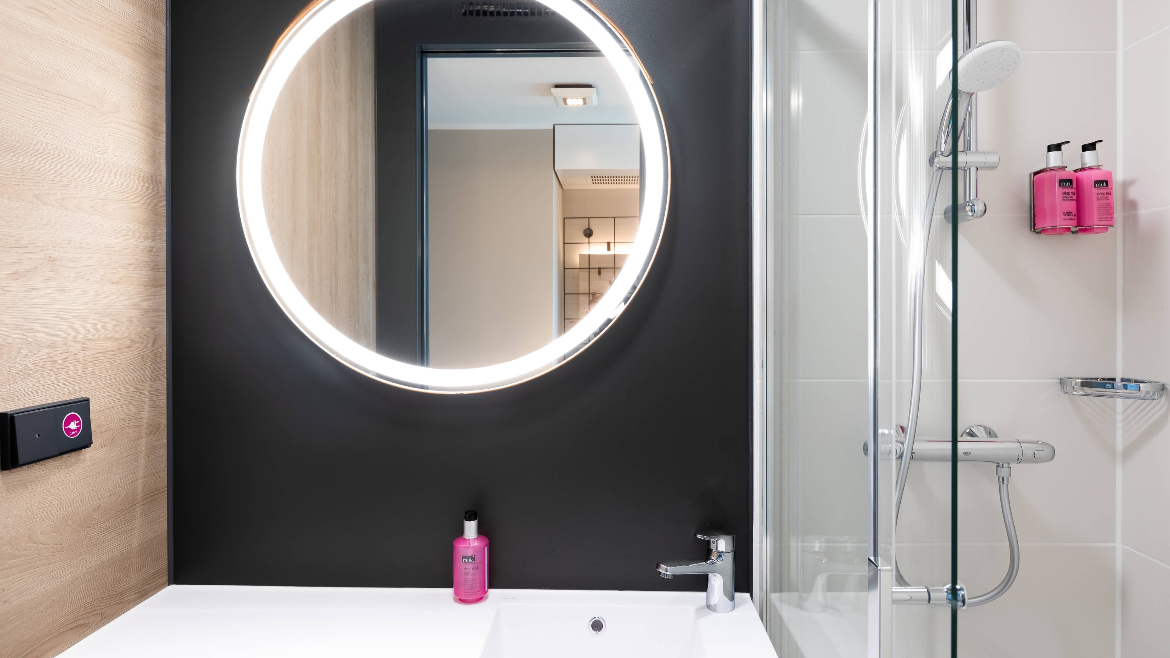 Moxy Queen Sleeper - Image 4