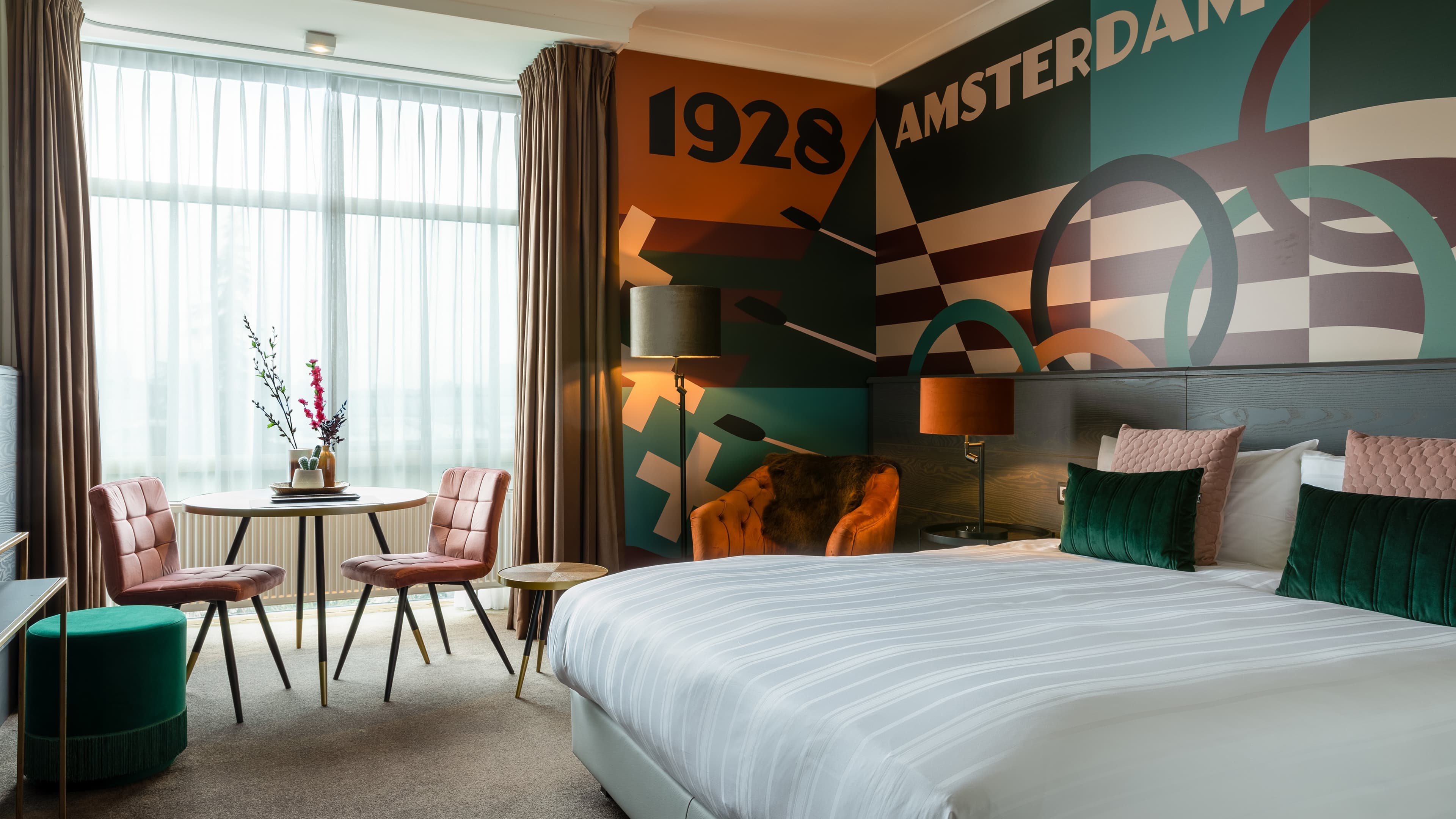 Deluxe Room - Image 2