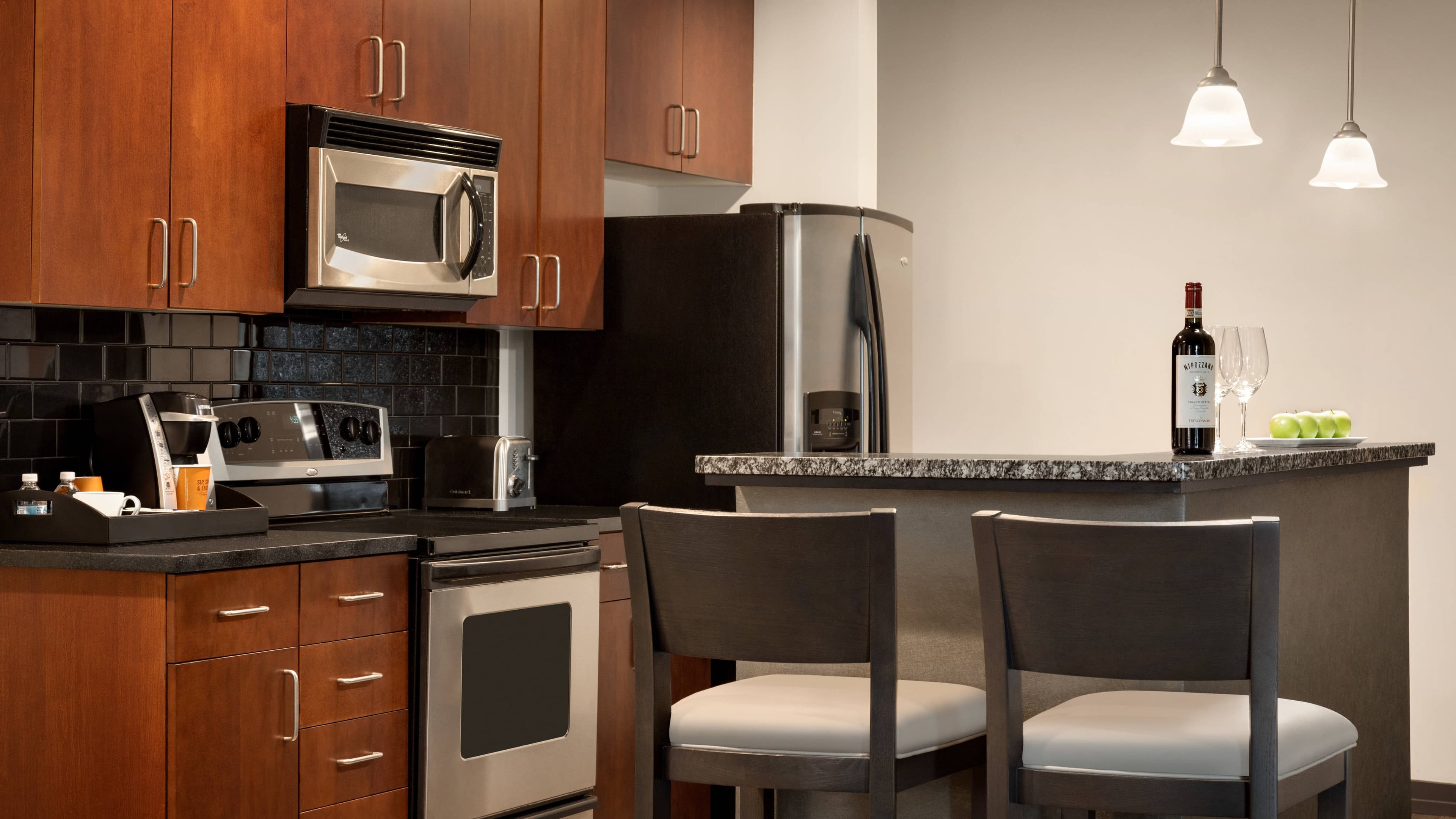 1 Bedroom Suite - Image 4