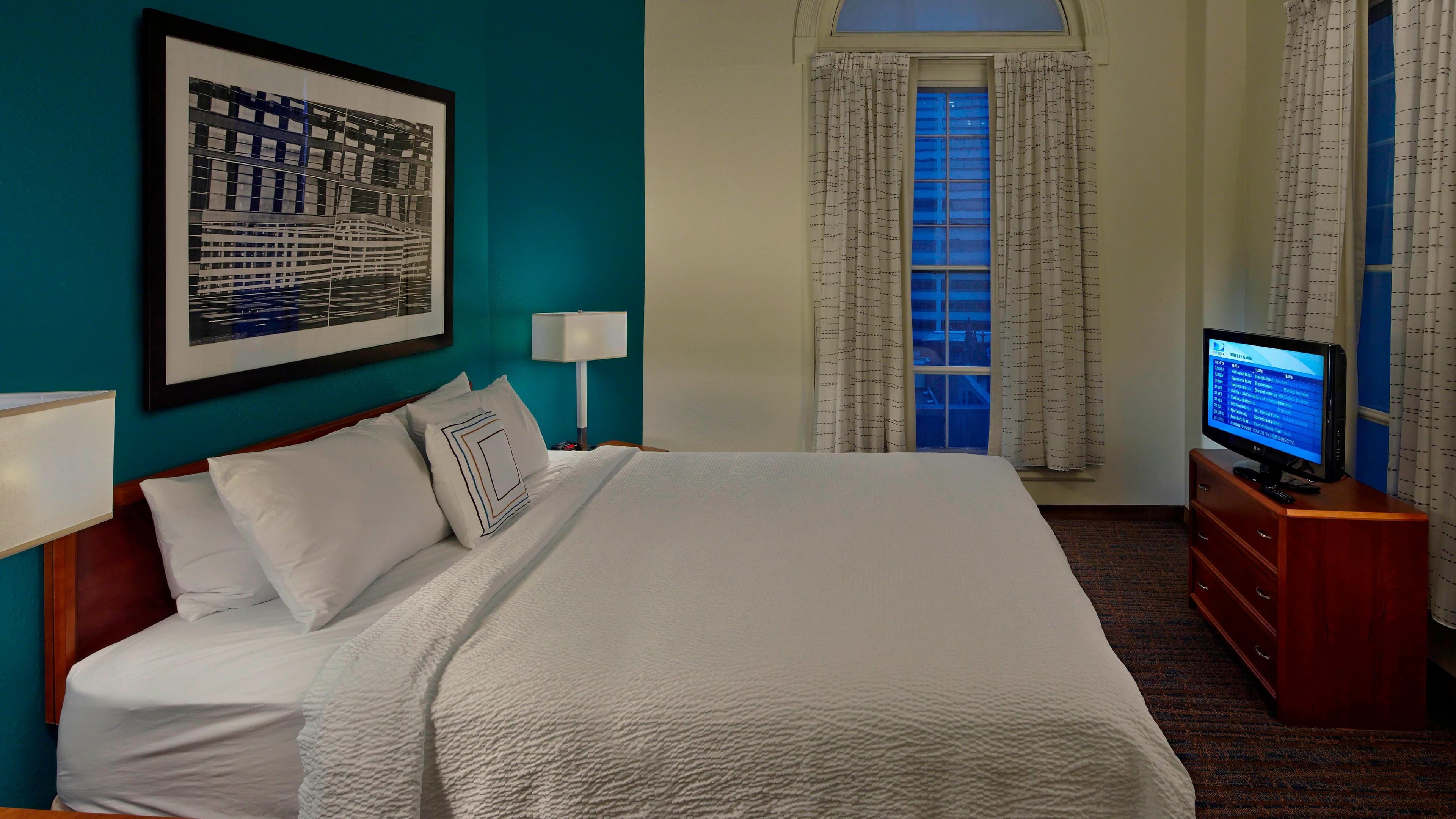 1 King or 1 Queen - Image 1